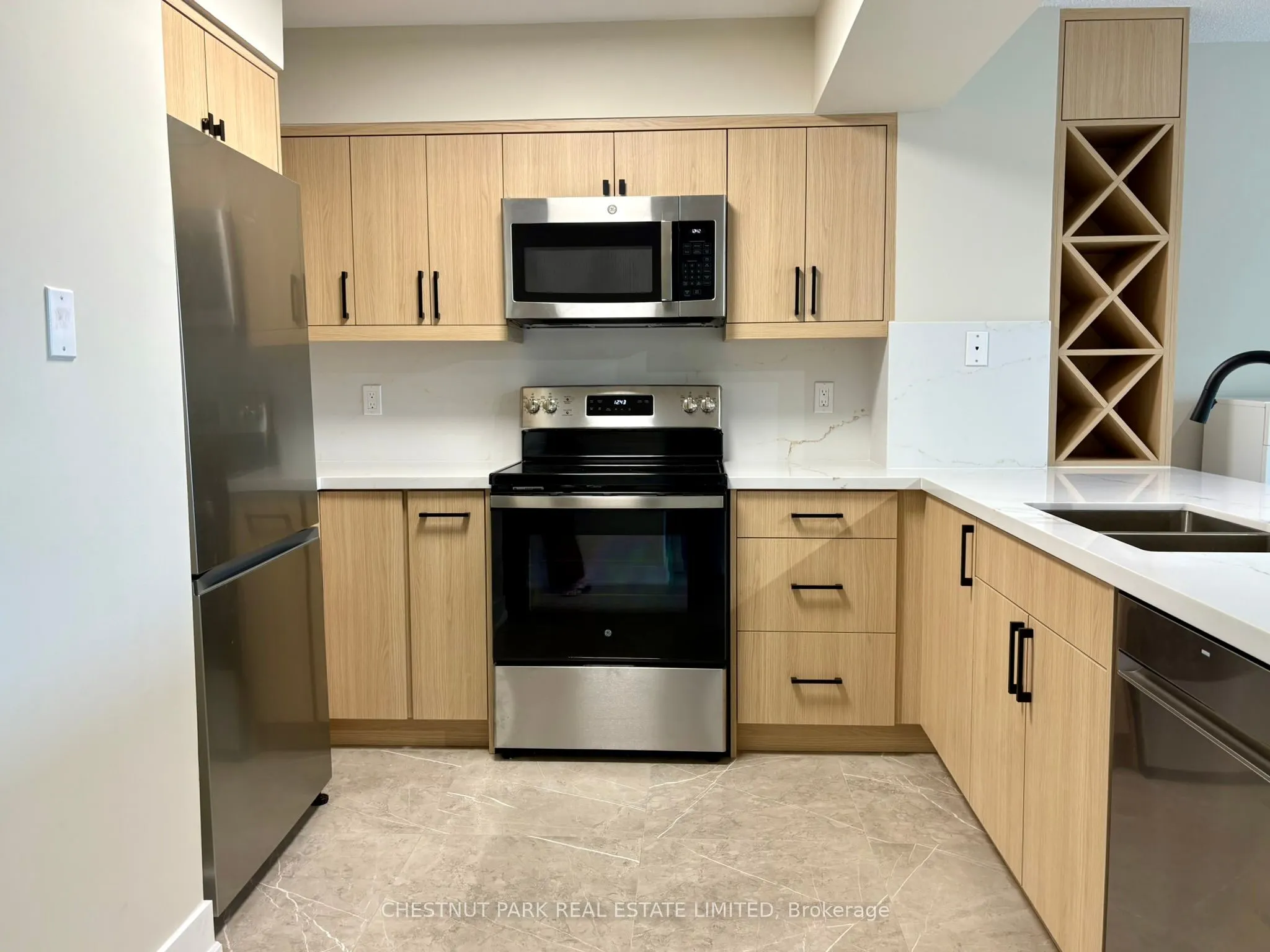 750 Bay Street, #2706