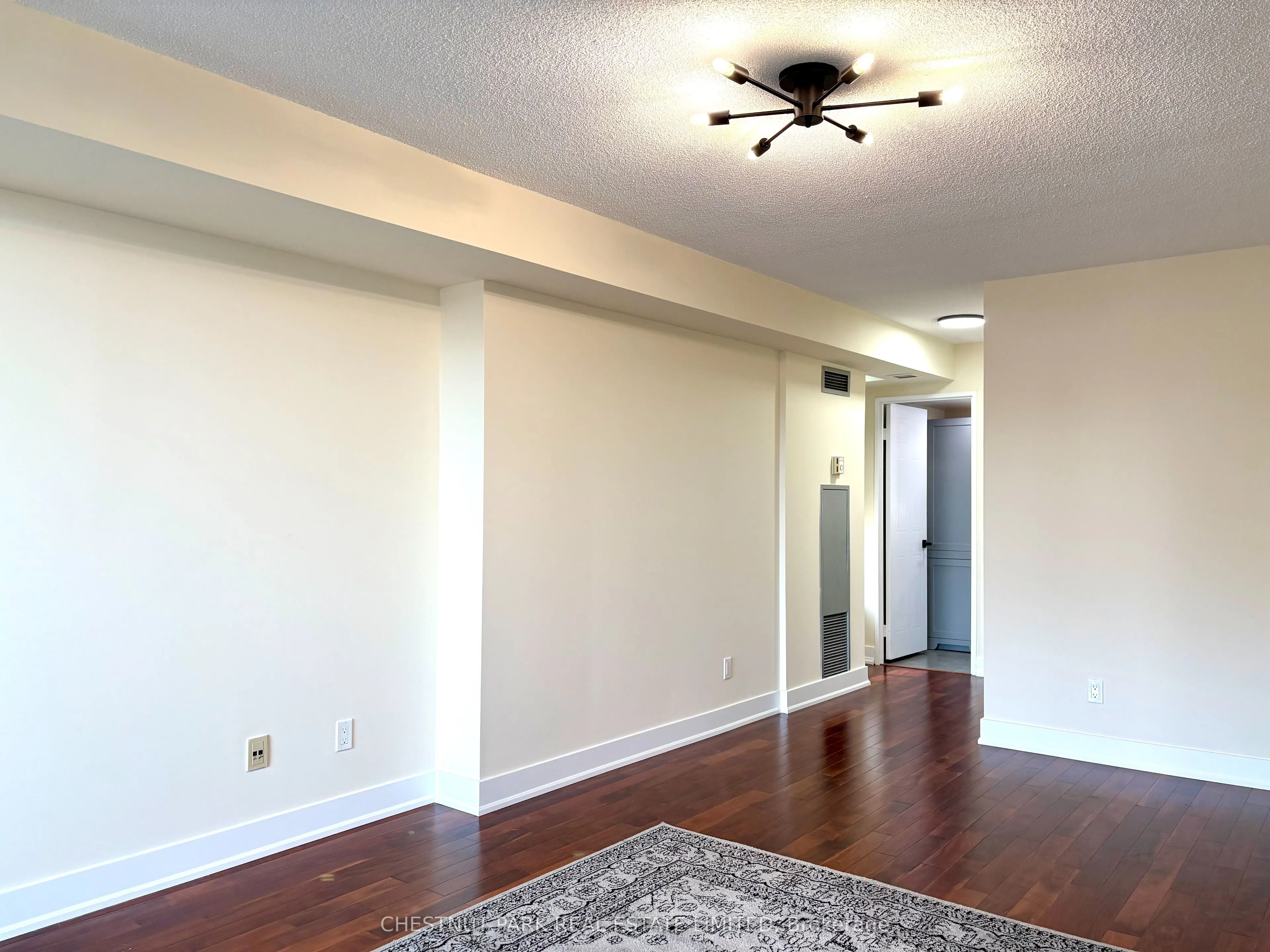 750 Bay Street, #2706