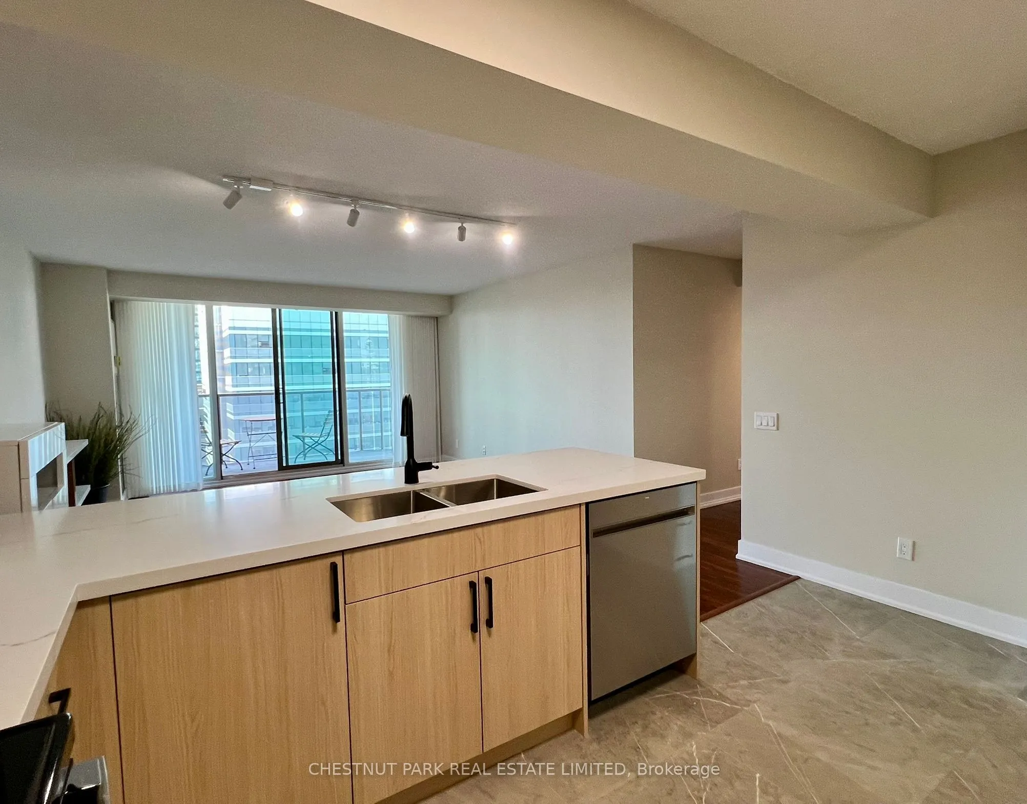 750 Bay Street, #2706