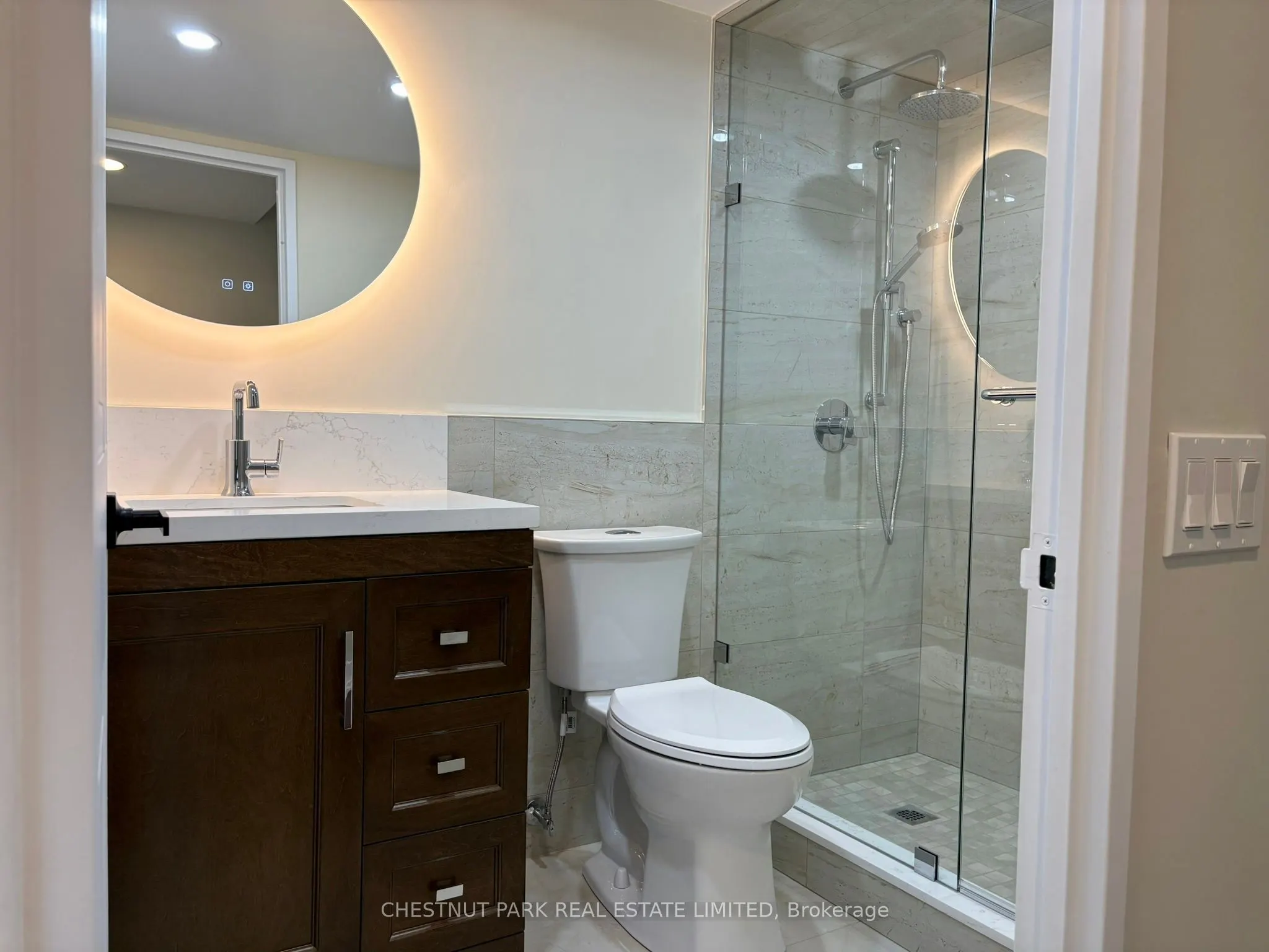 750 Bay Street, #2706