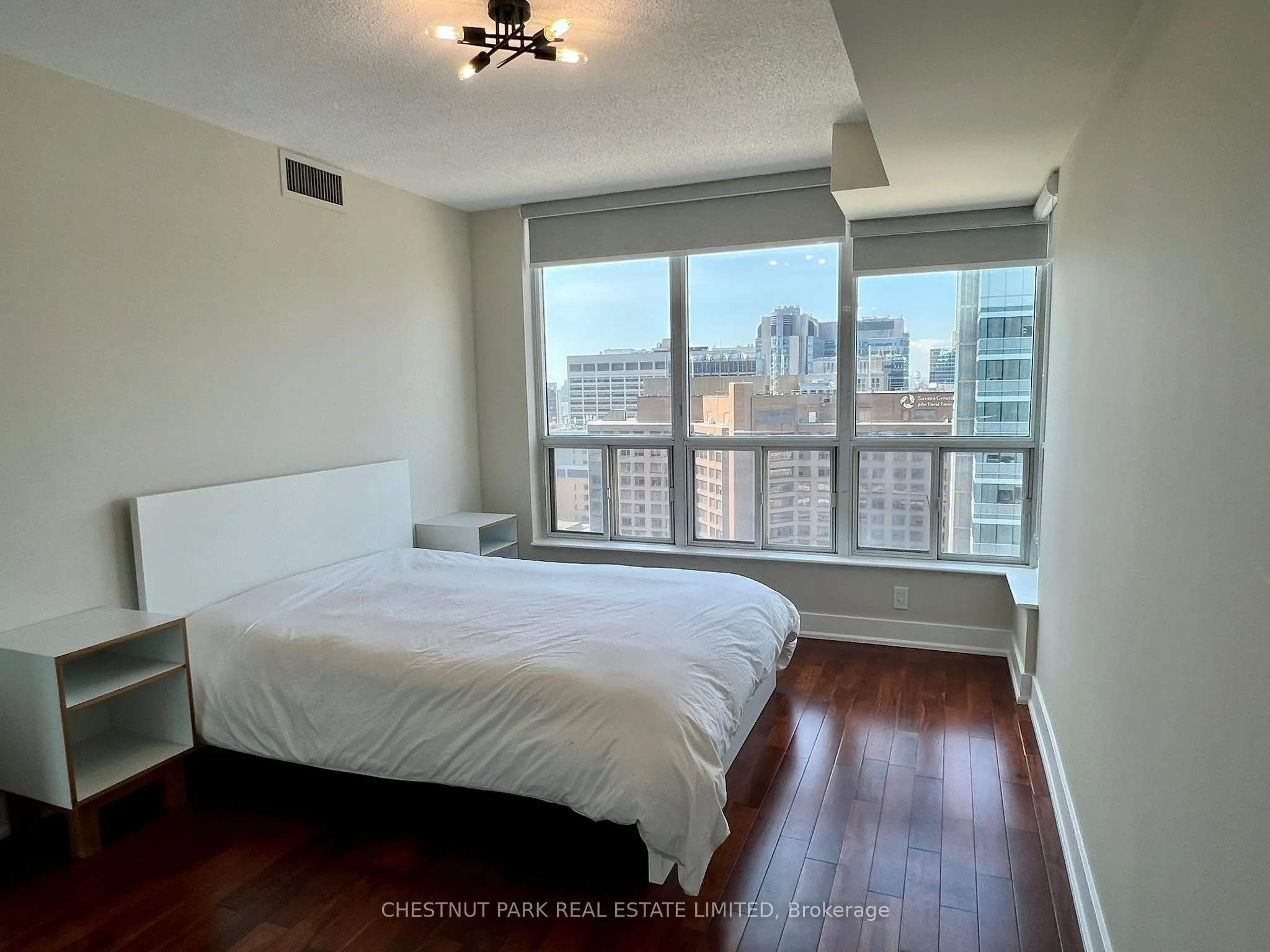 750 Bay Street, #2706