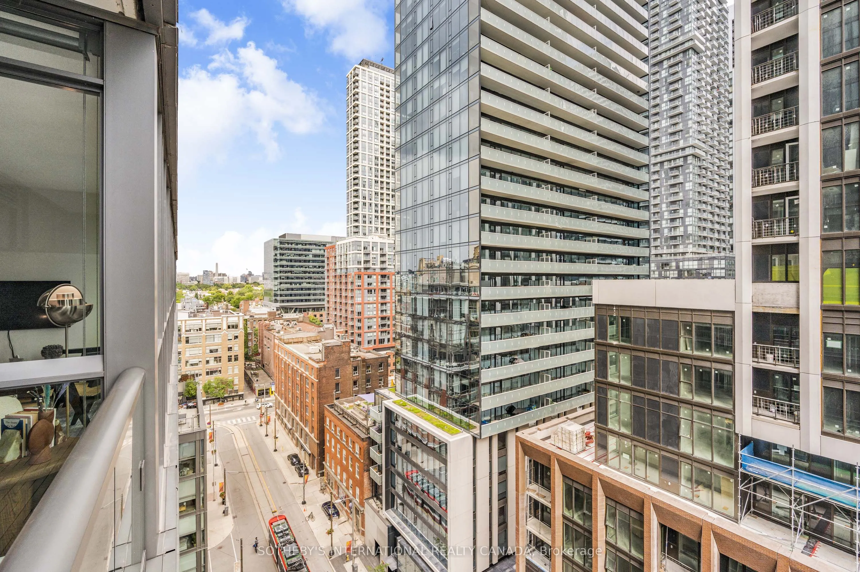 8 Charlotte Street, #1205