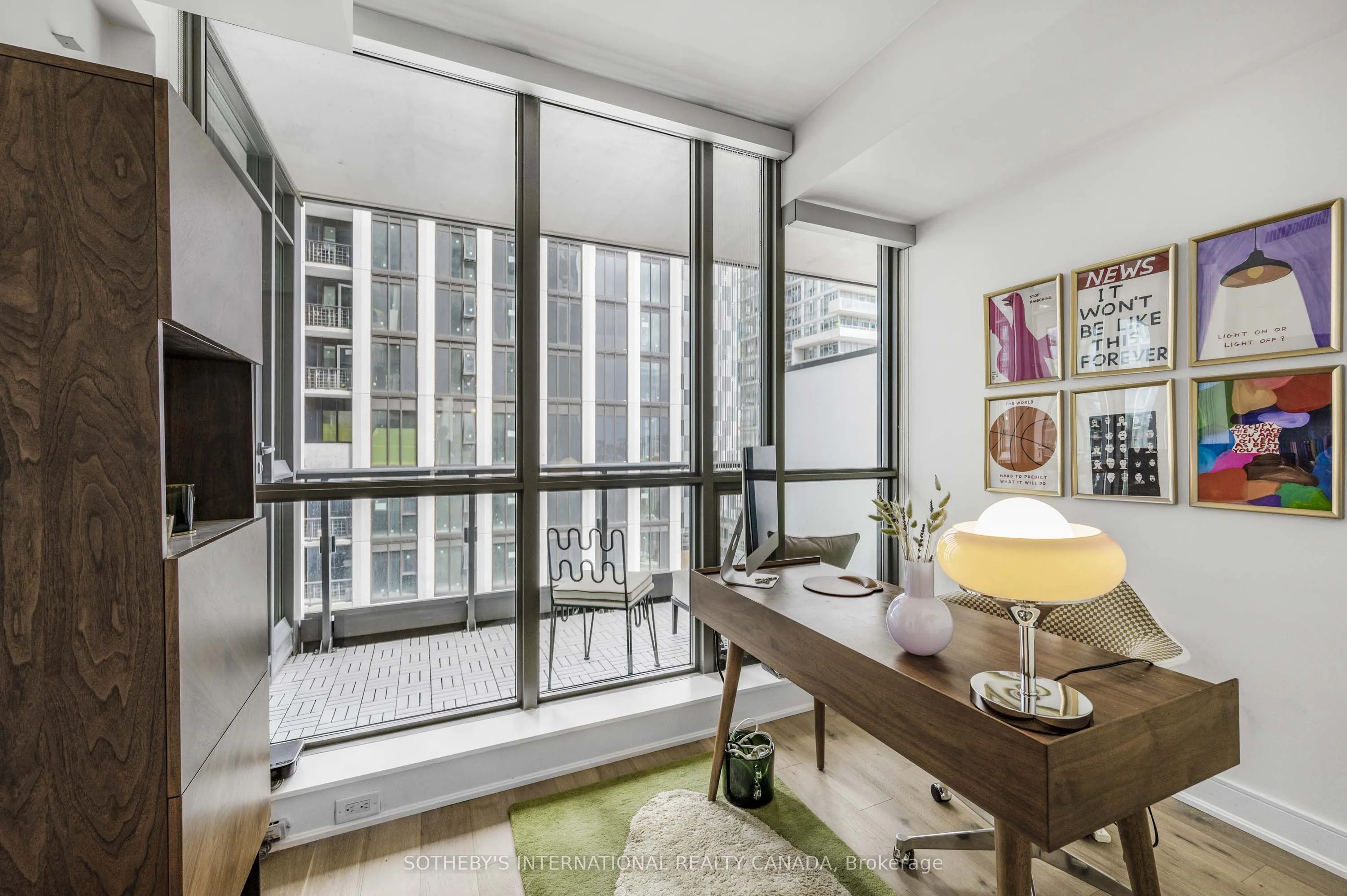 8 Charlotte Street, #1205