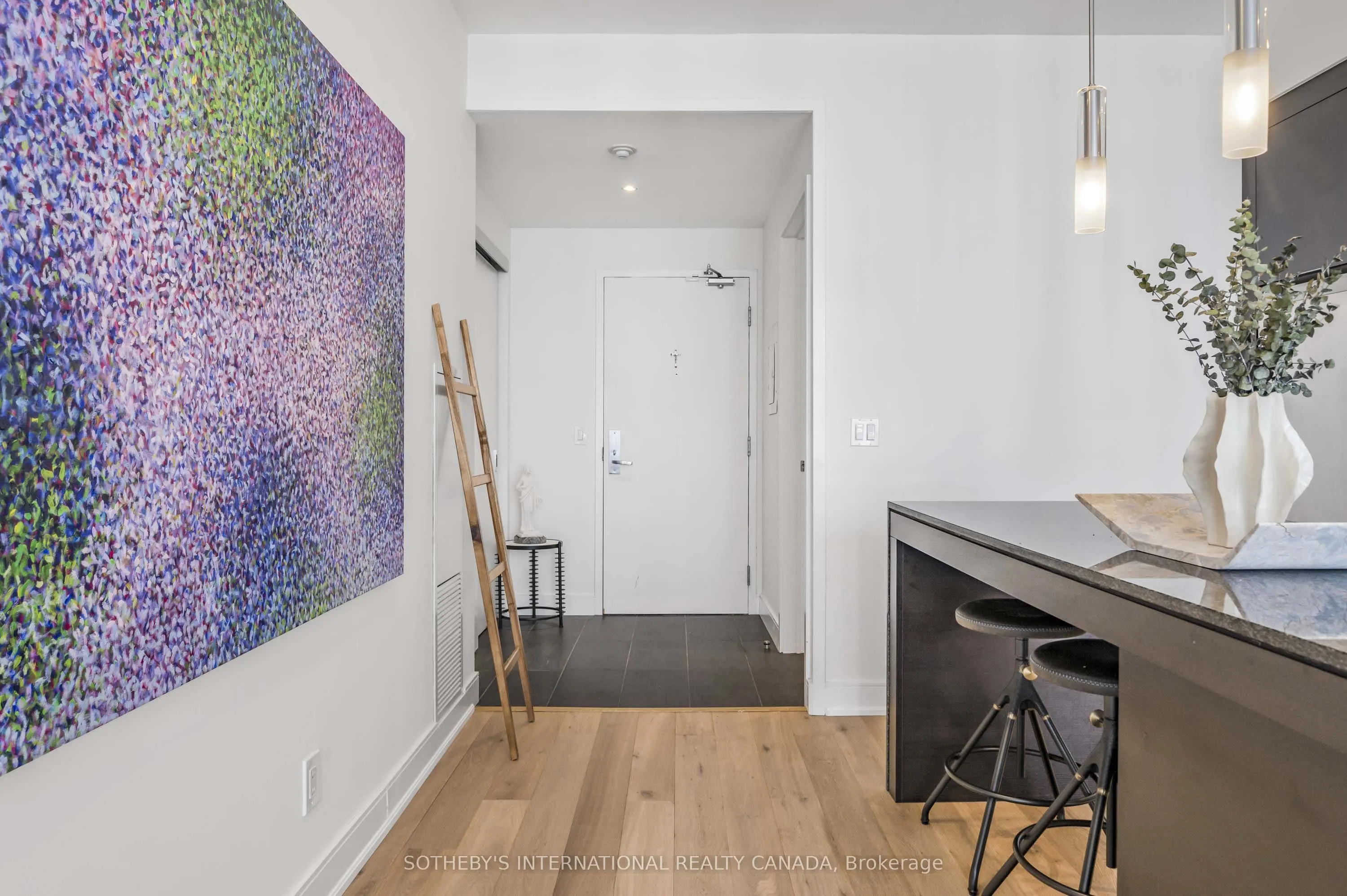 8 Charlotte Street, #1205
