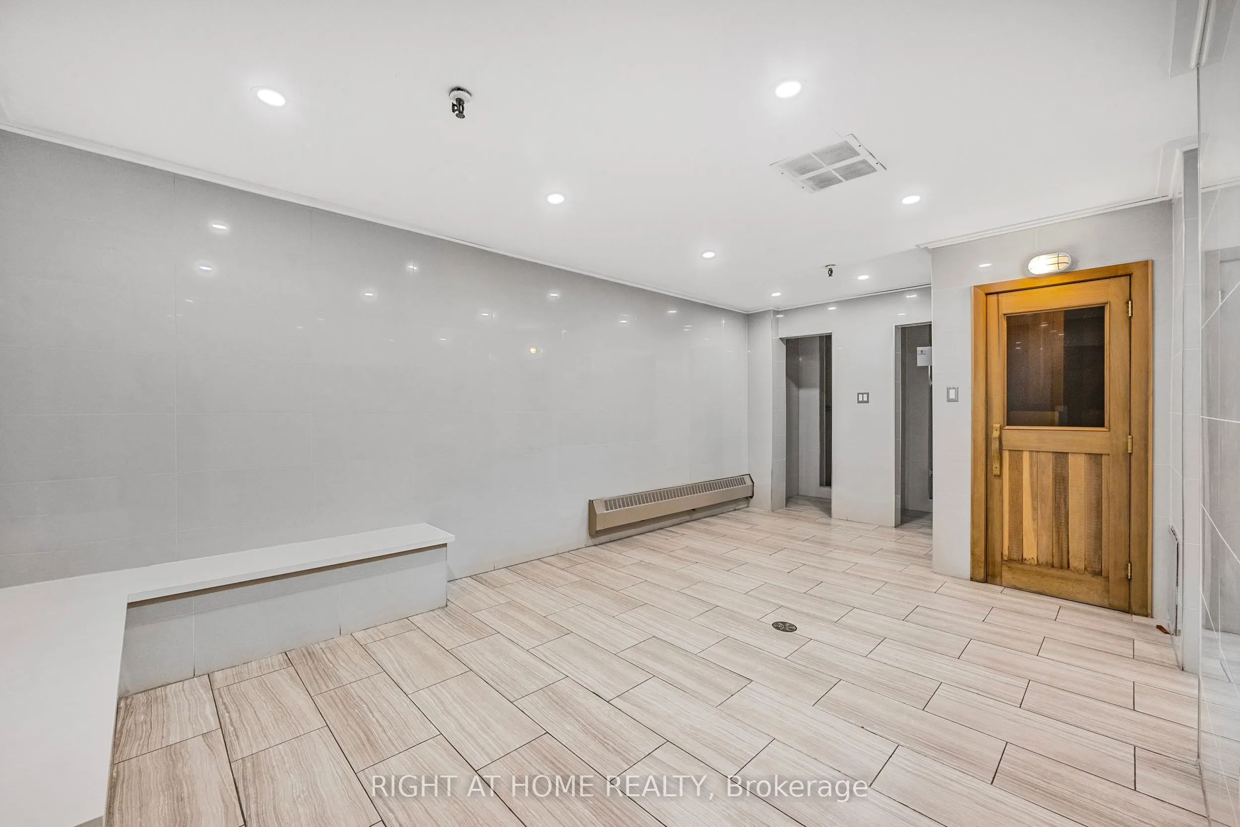 1338 York Mills Road, #1610