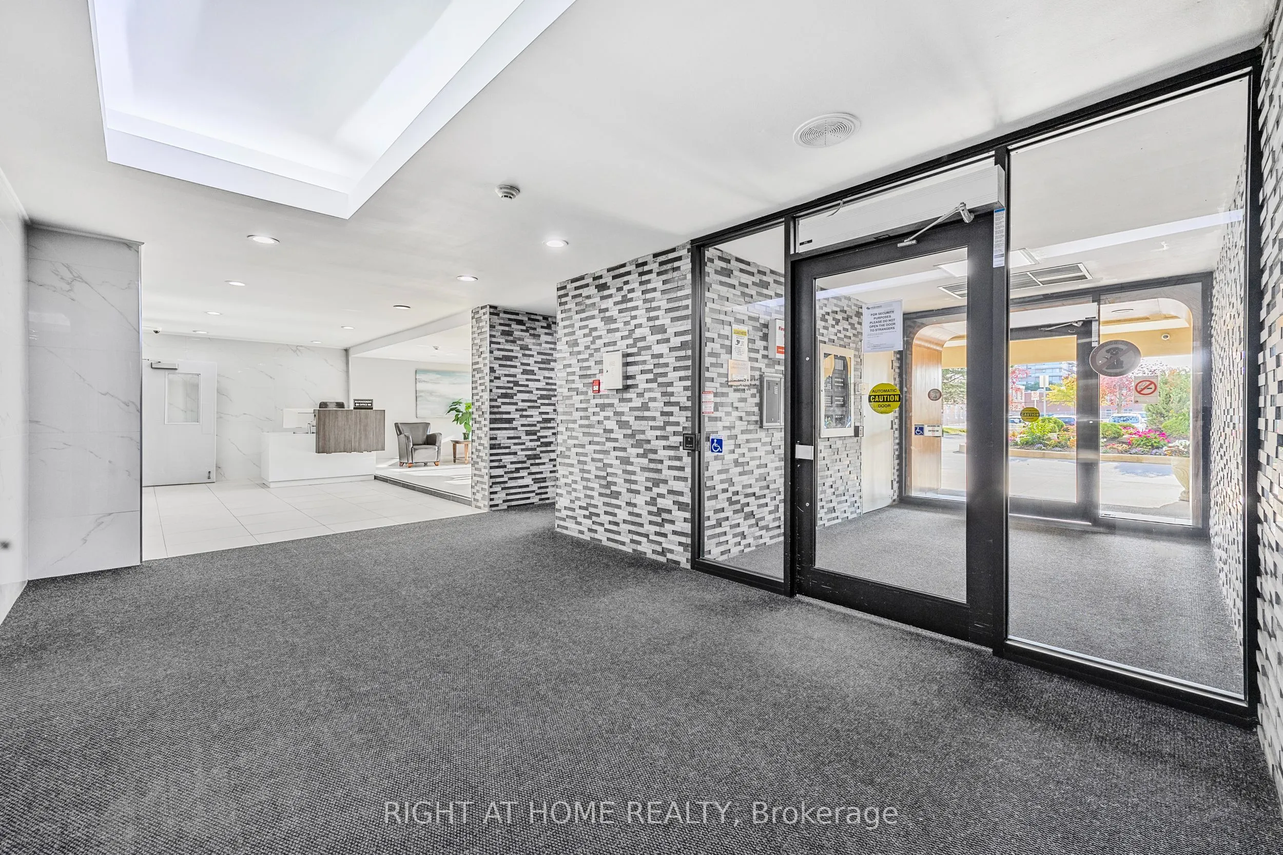 1338 York Mills Road, #1610