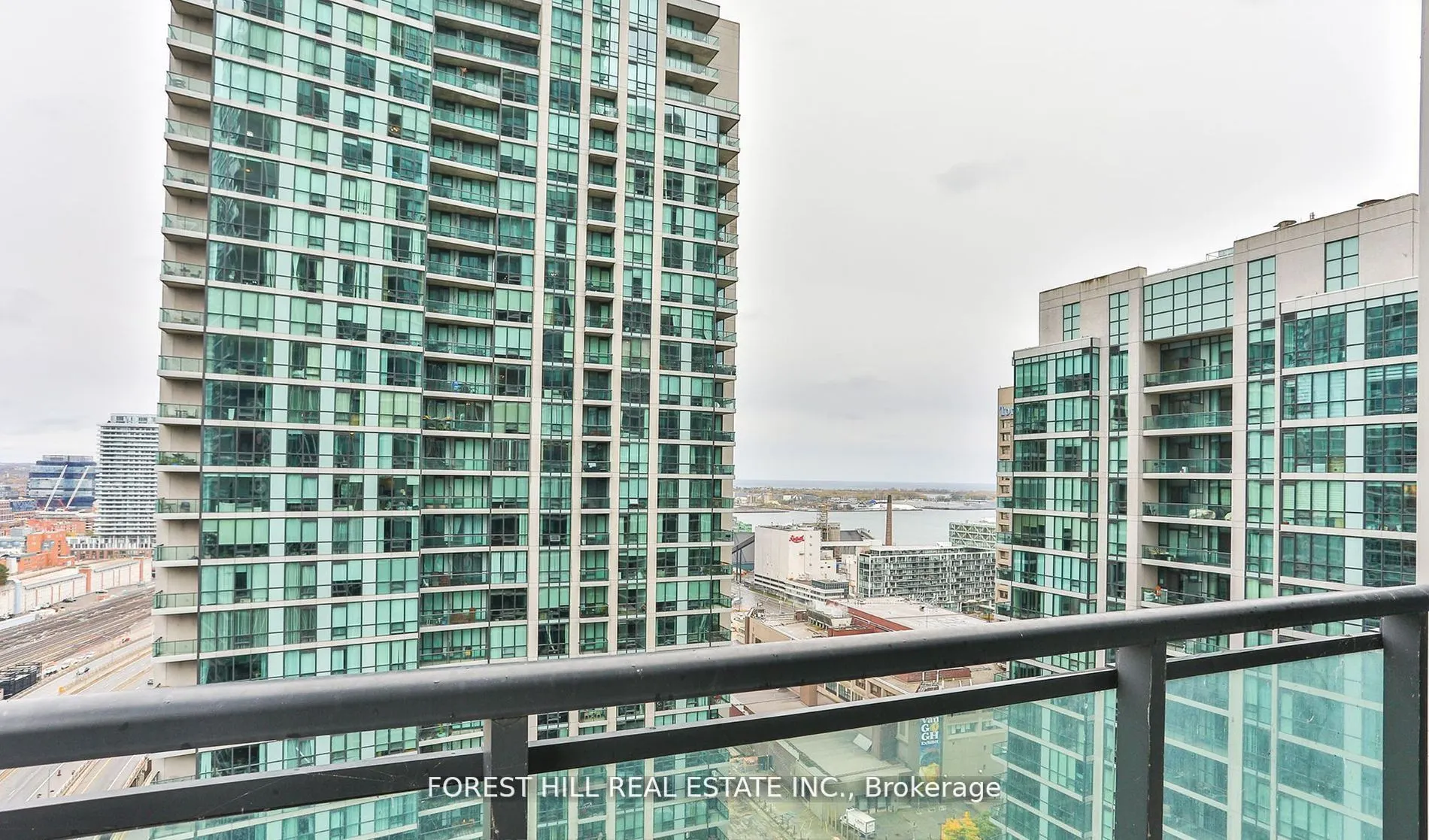 18 Harbour Street, #2605
