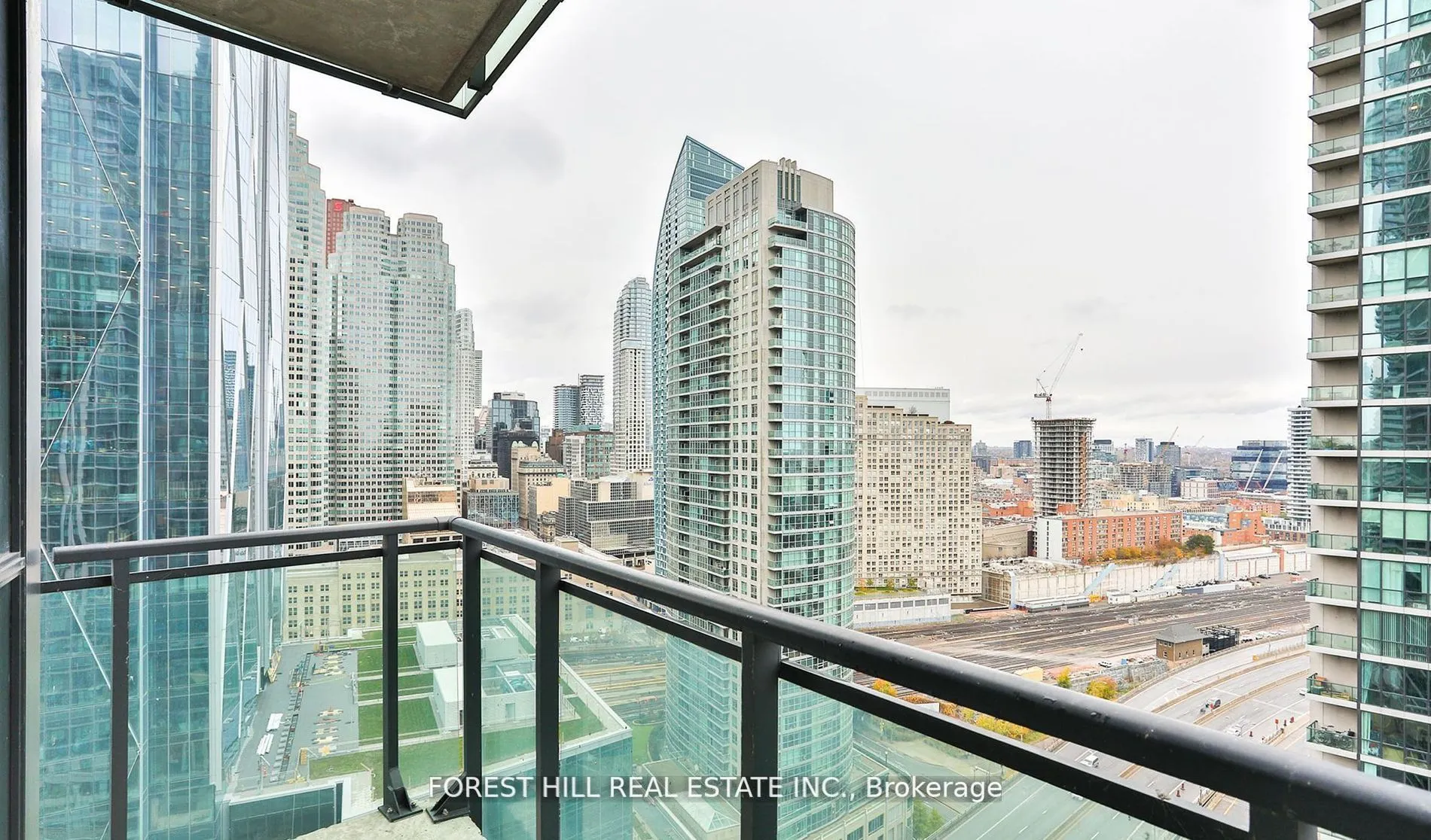 18 Harbour Street, #2605