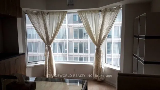 155 Yorkville Avenue, #910