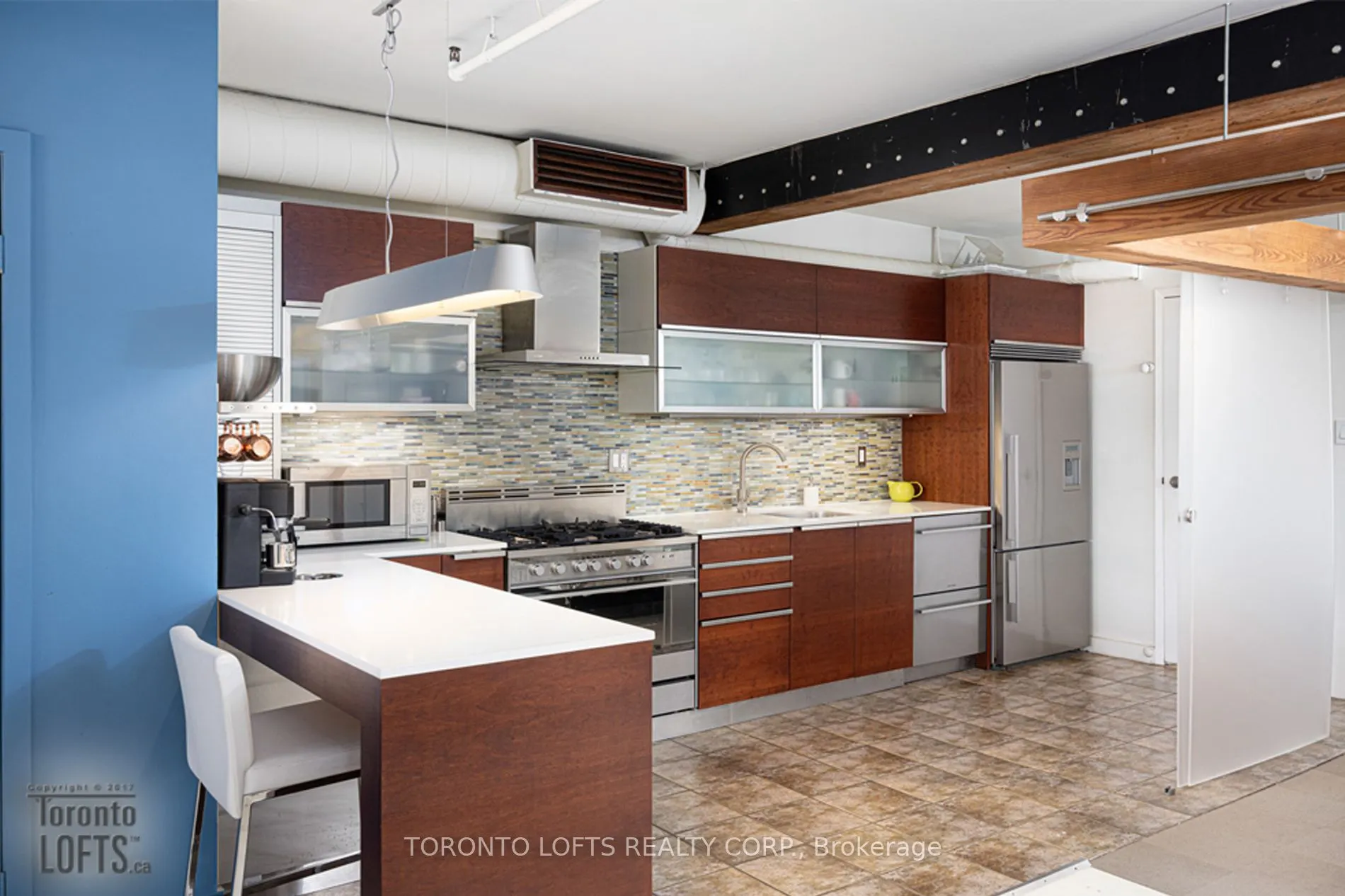 426 Queen Street E, #A01