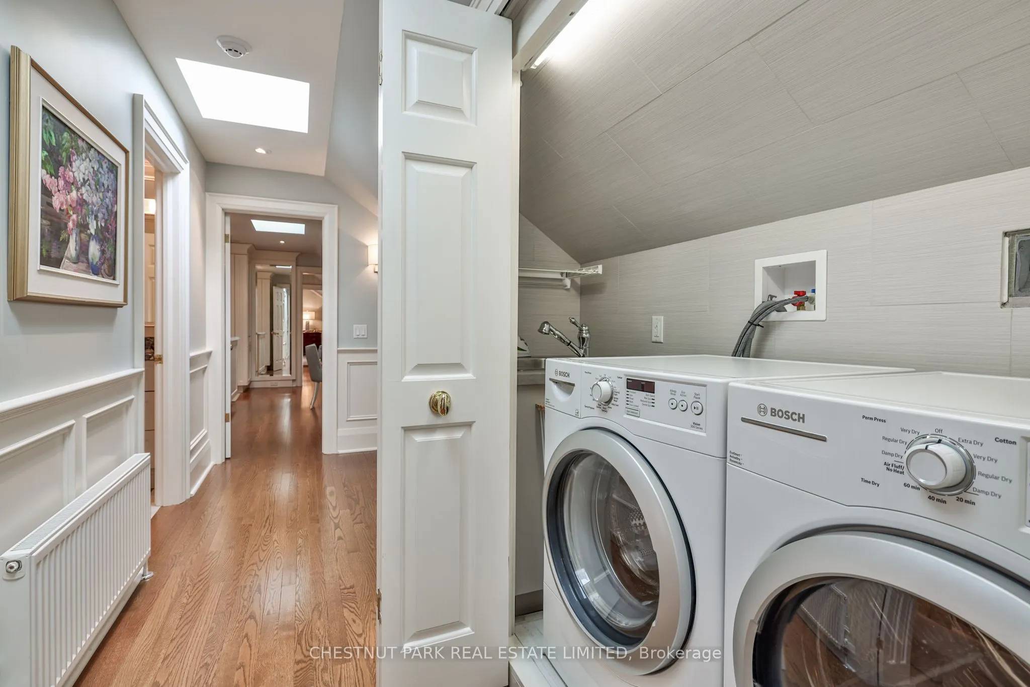 10 Weybourne Crescent
