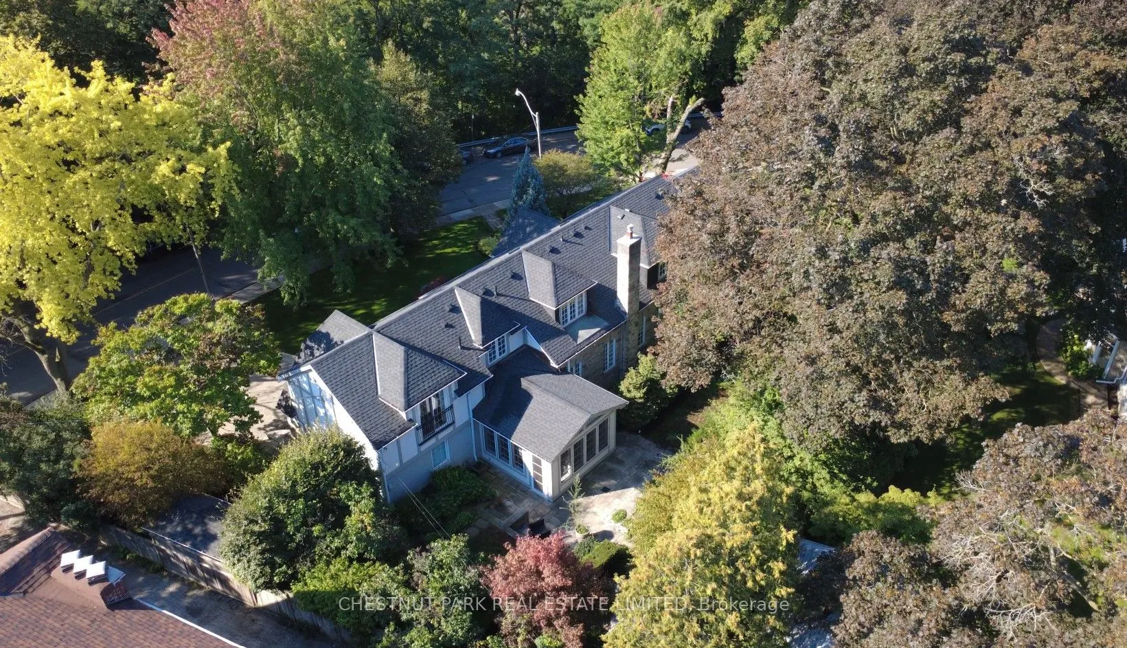 10 Weybourne Crescent