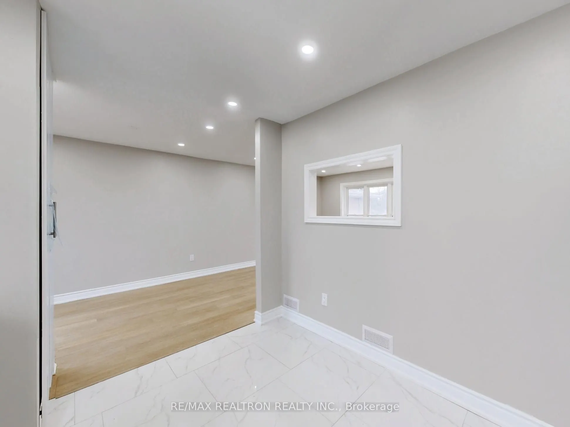 6 Deering Crescent