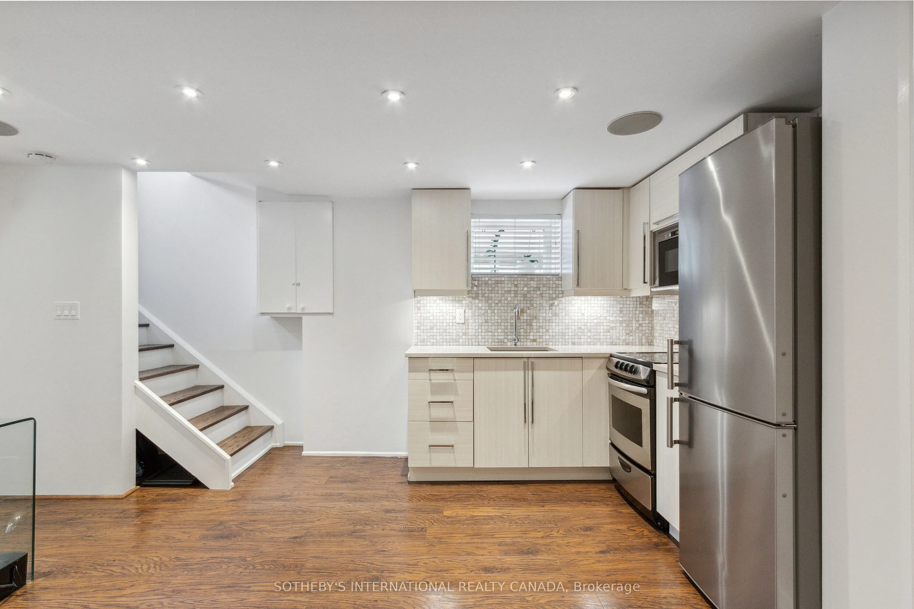 52 Nina Street