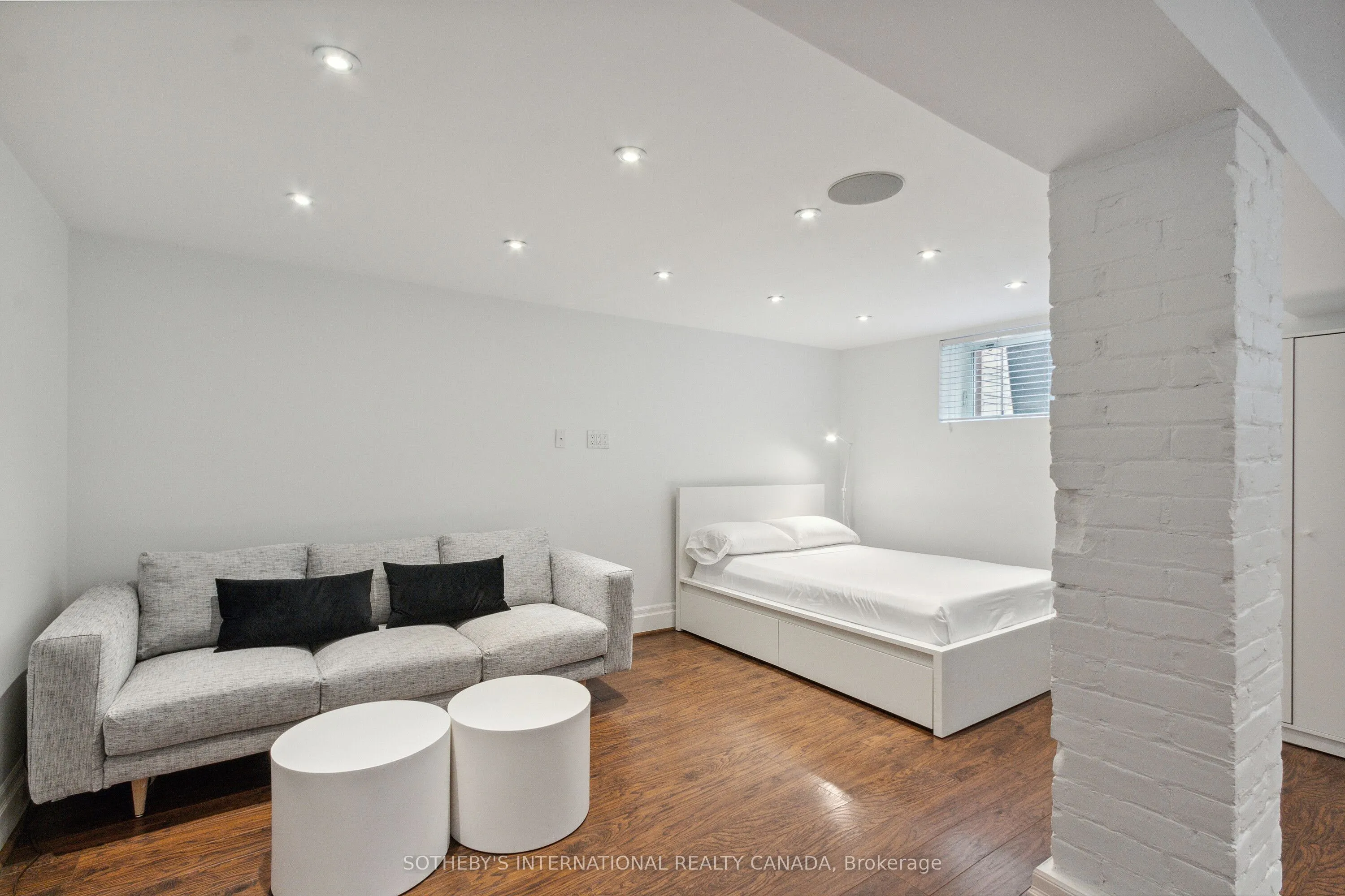 52 Nina Street