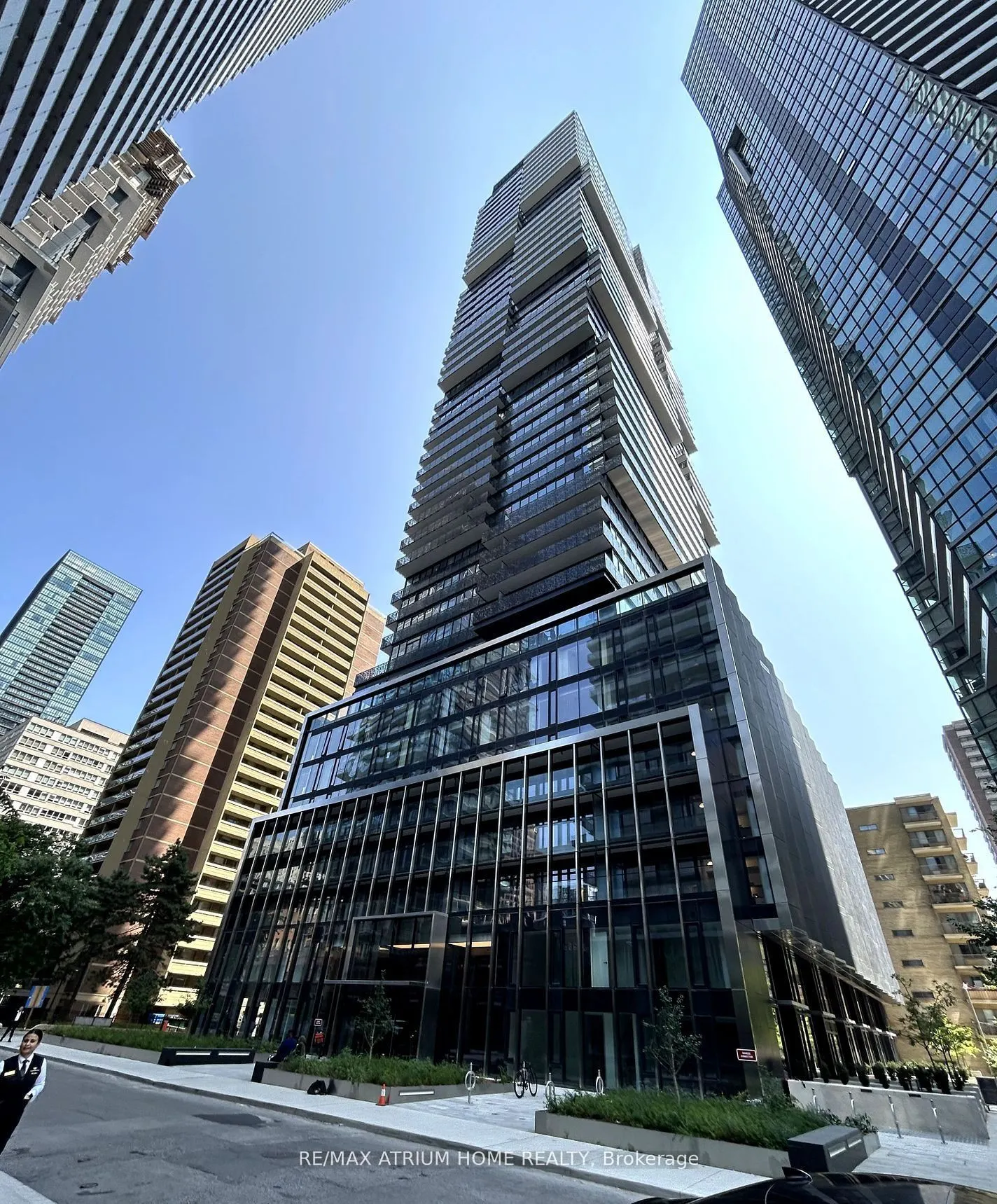 55 Charles Street E, #3707