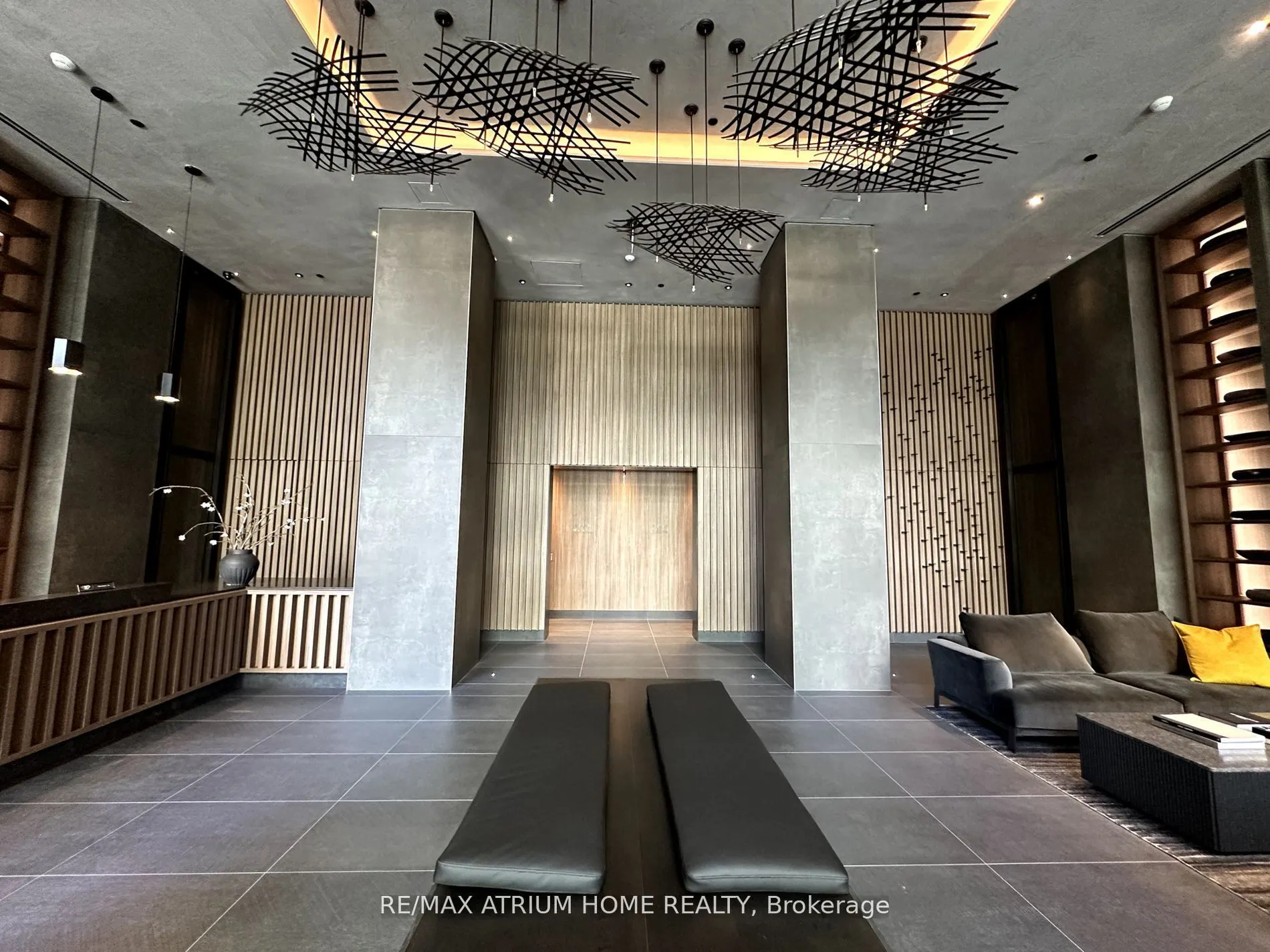 55 Charles Street E, #3707