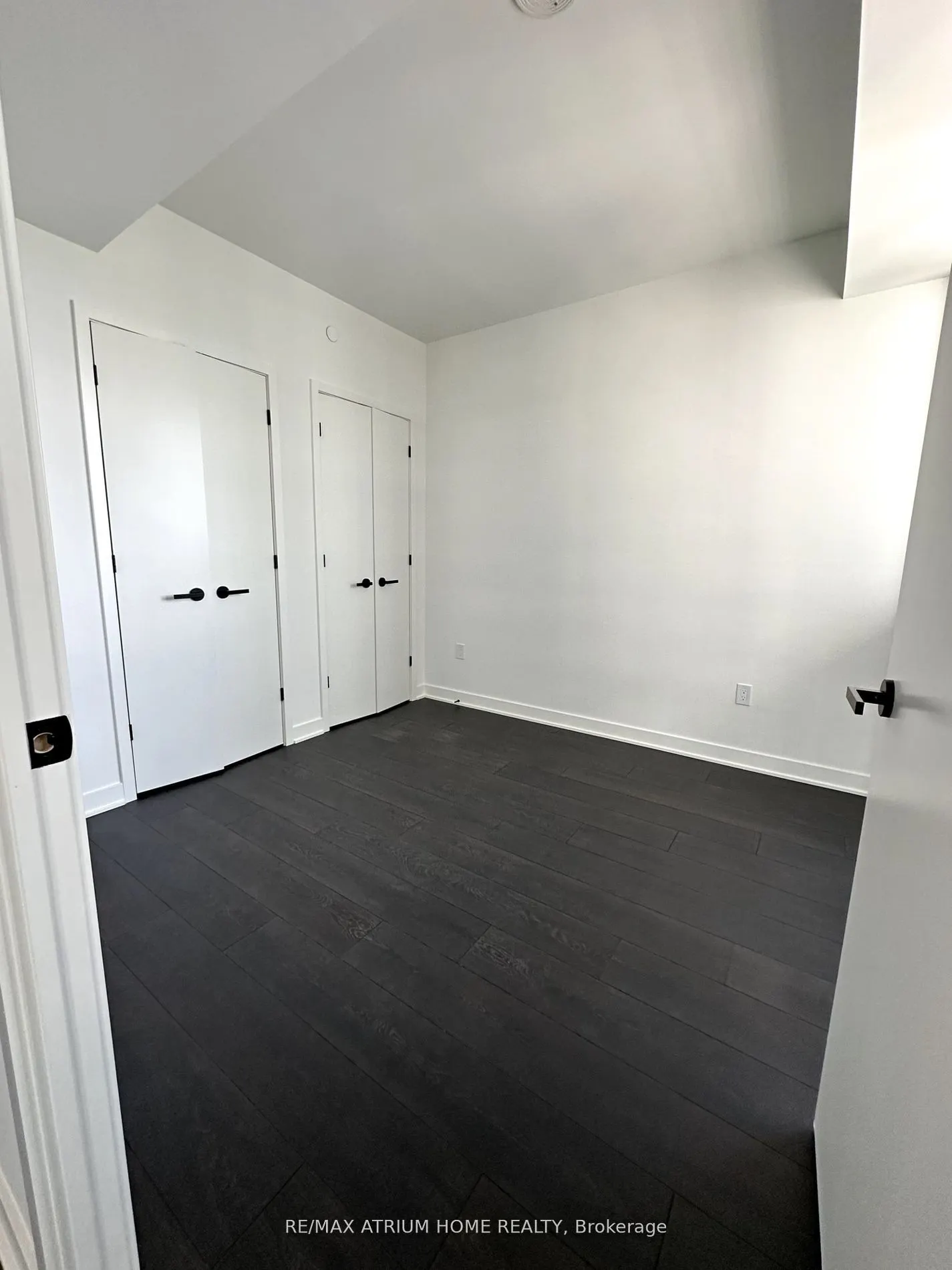 55 Charles Street E, #3707