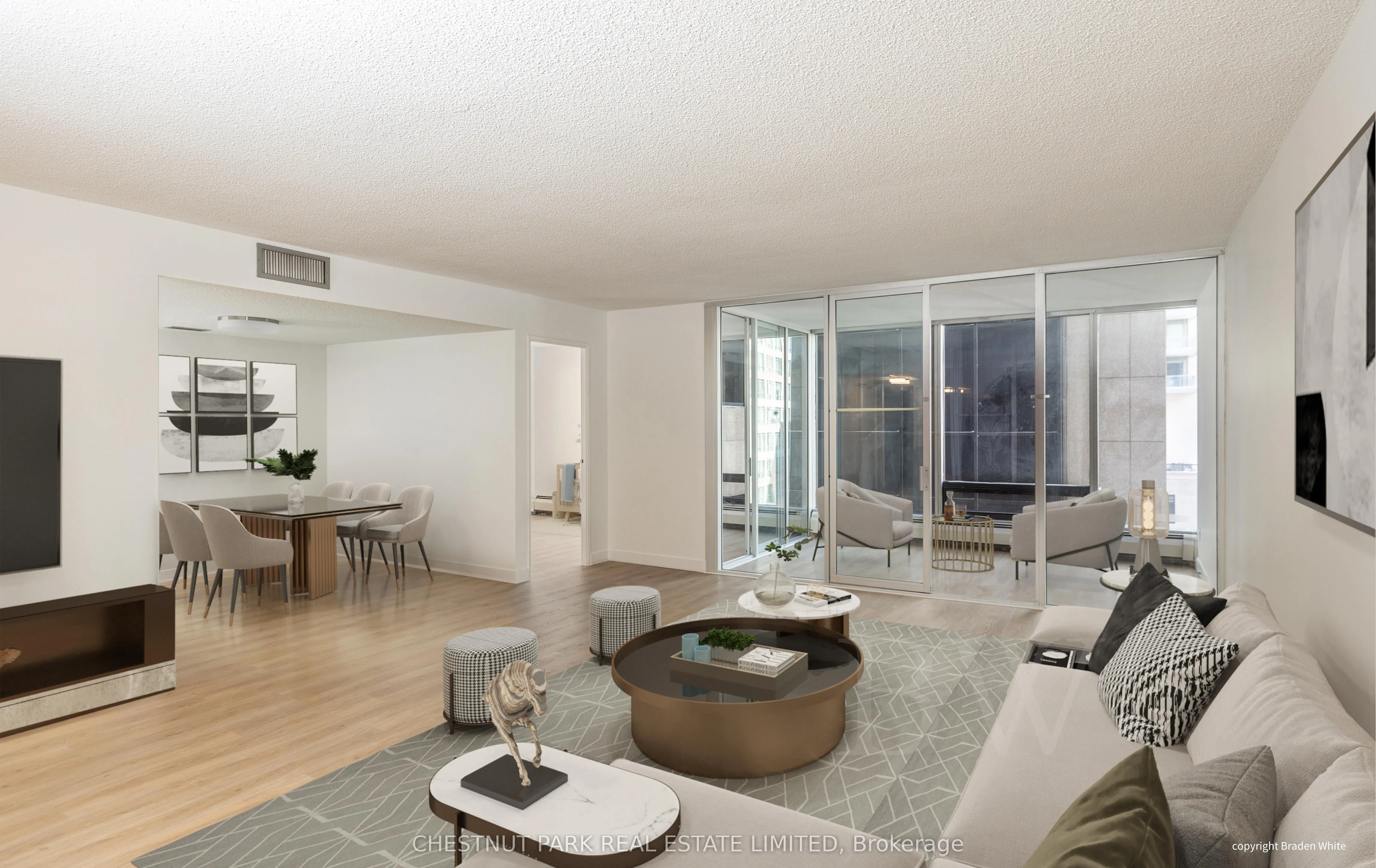 30 Wellington Street E, #6