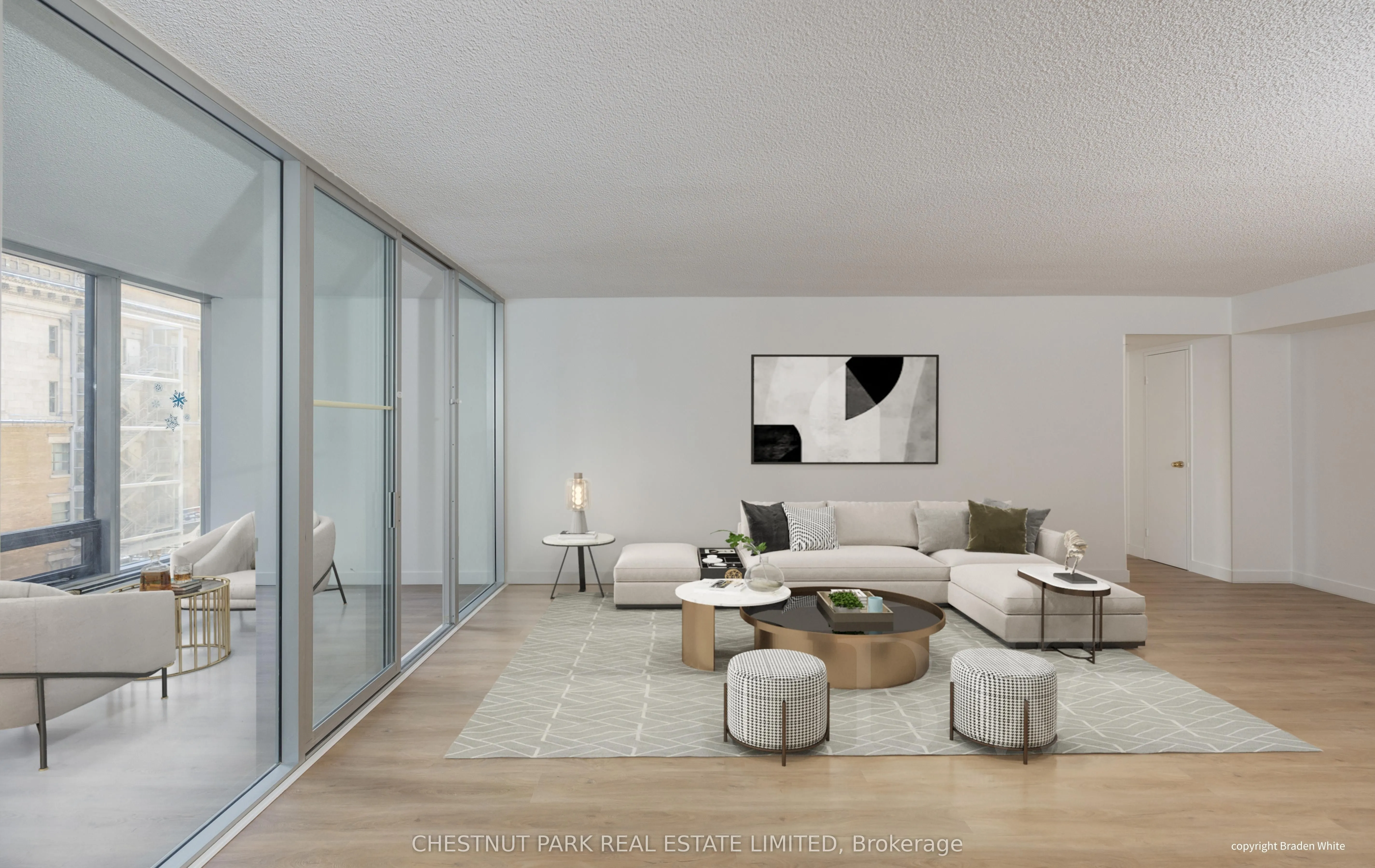 30 Wellington Street E, #6