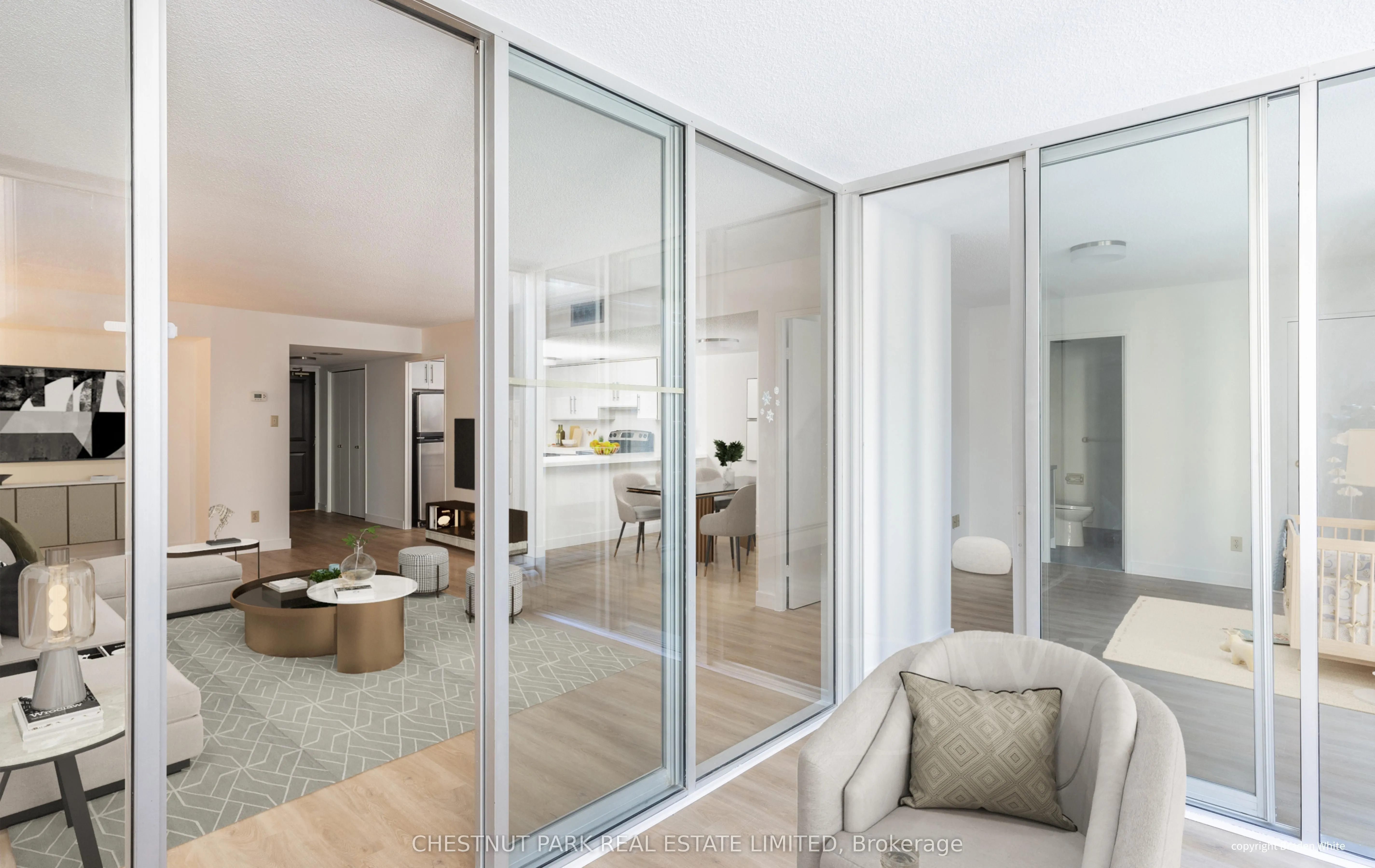 30 Wellington Street E, #6