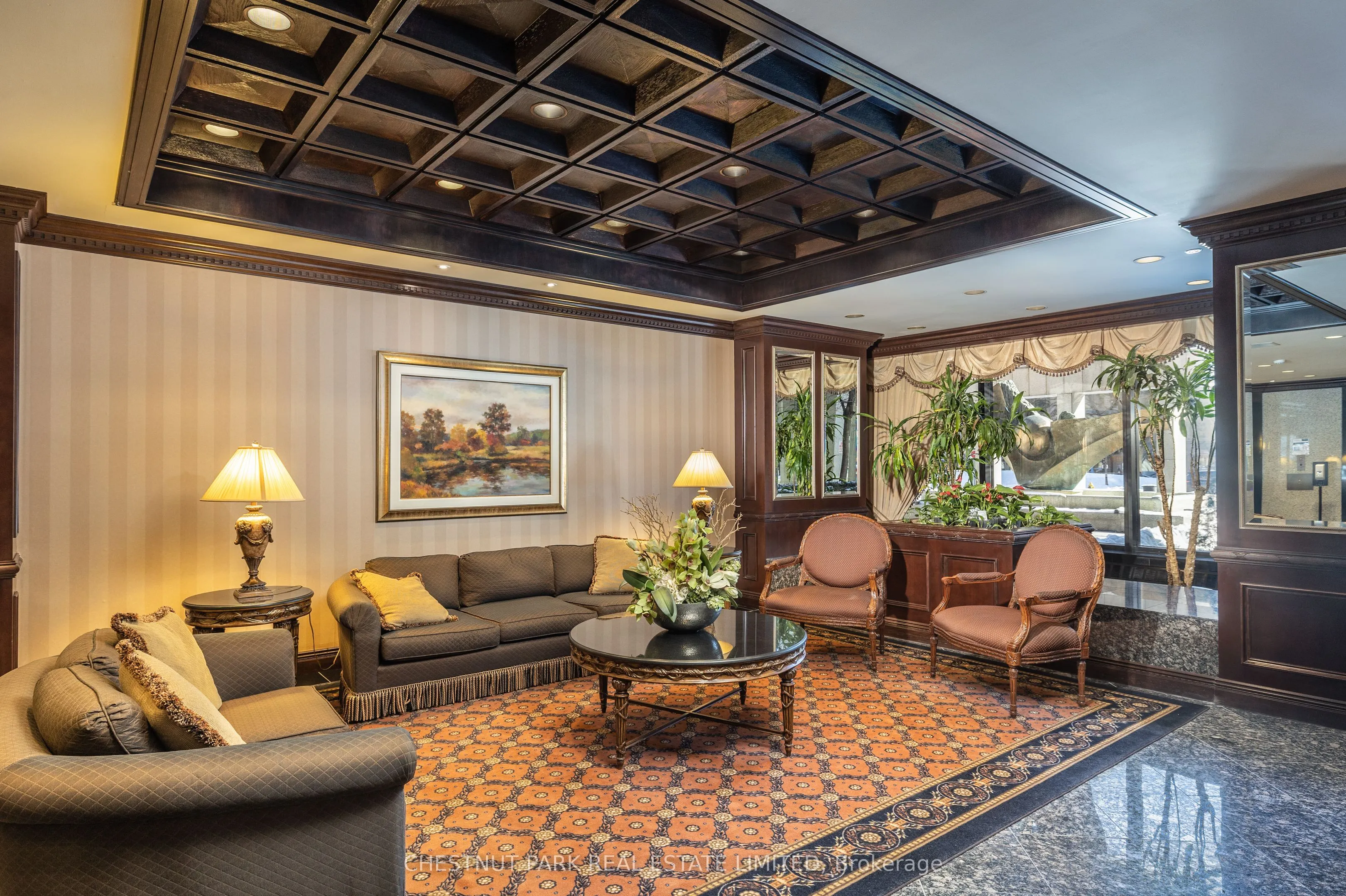 30 Wellington Street E, #6