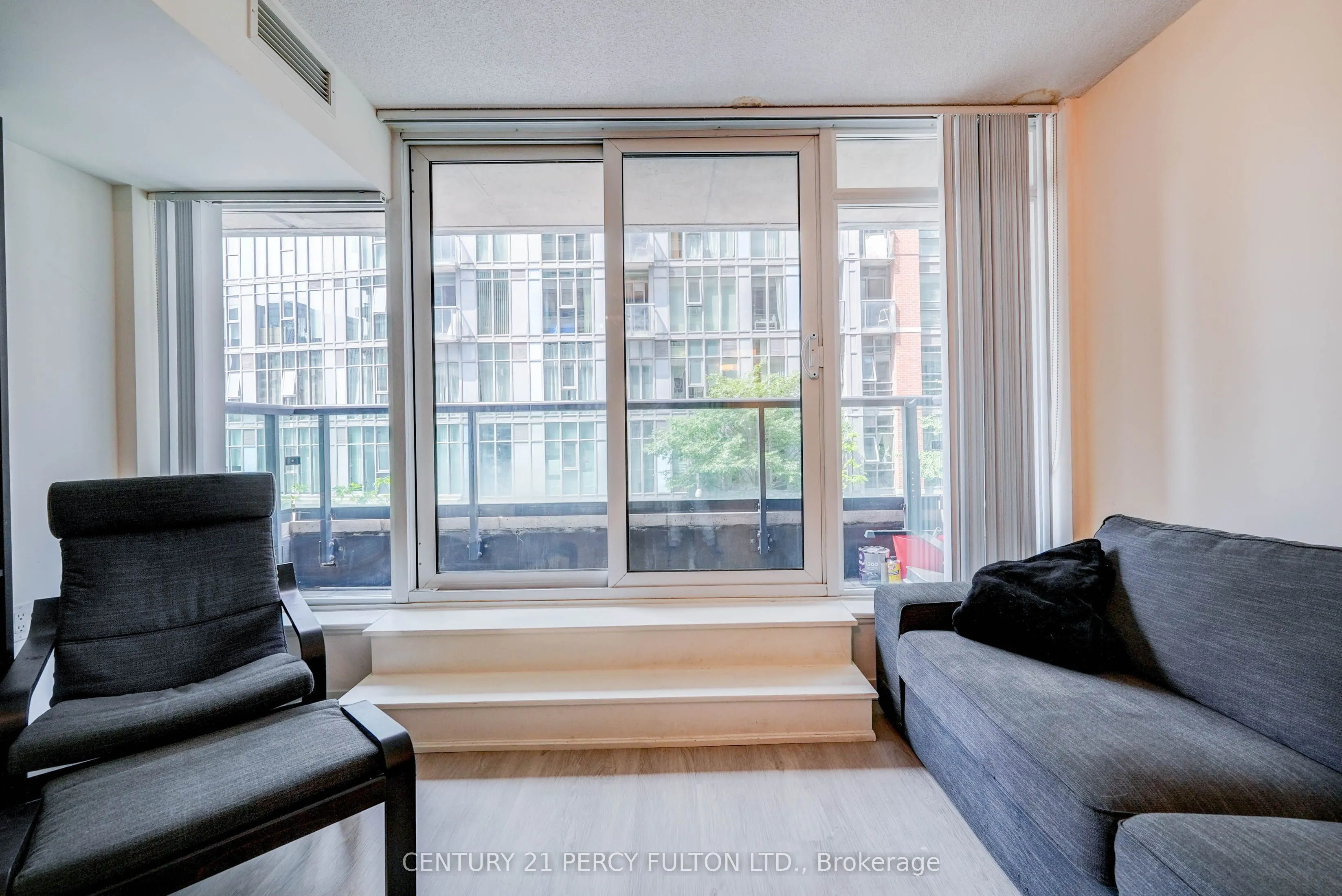 36 Lisgar Street, #209W