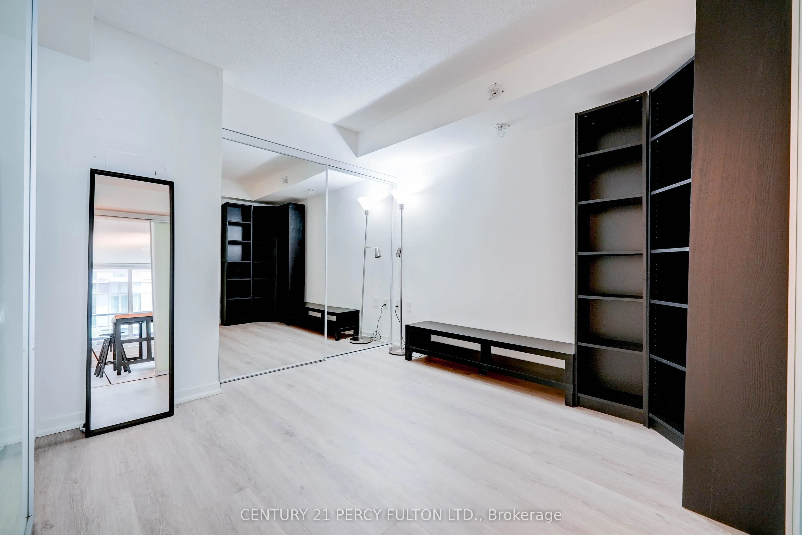 36 Lisgar Street, #209W