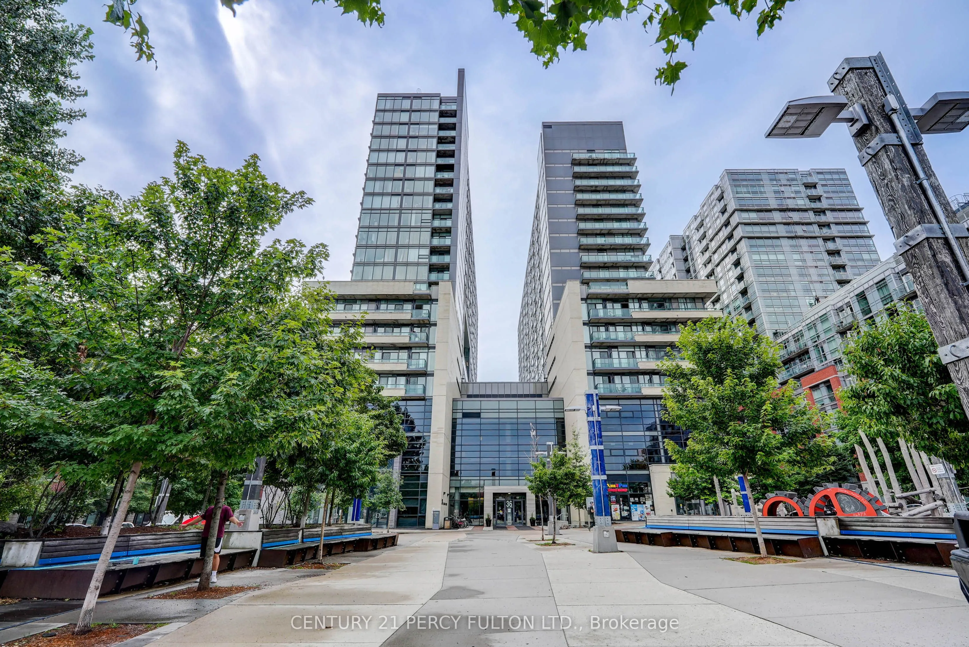 36 Lisgar Street, #209W