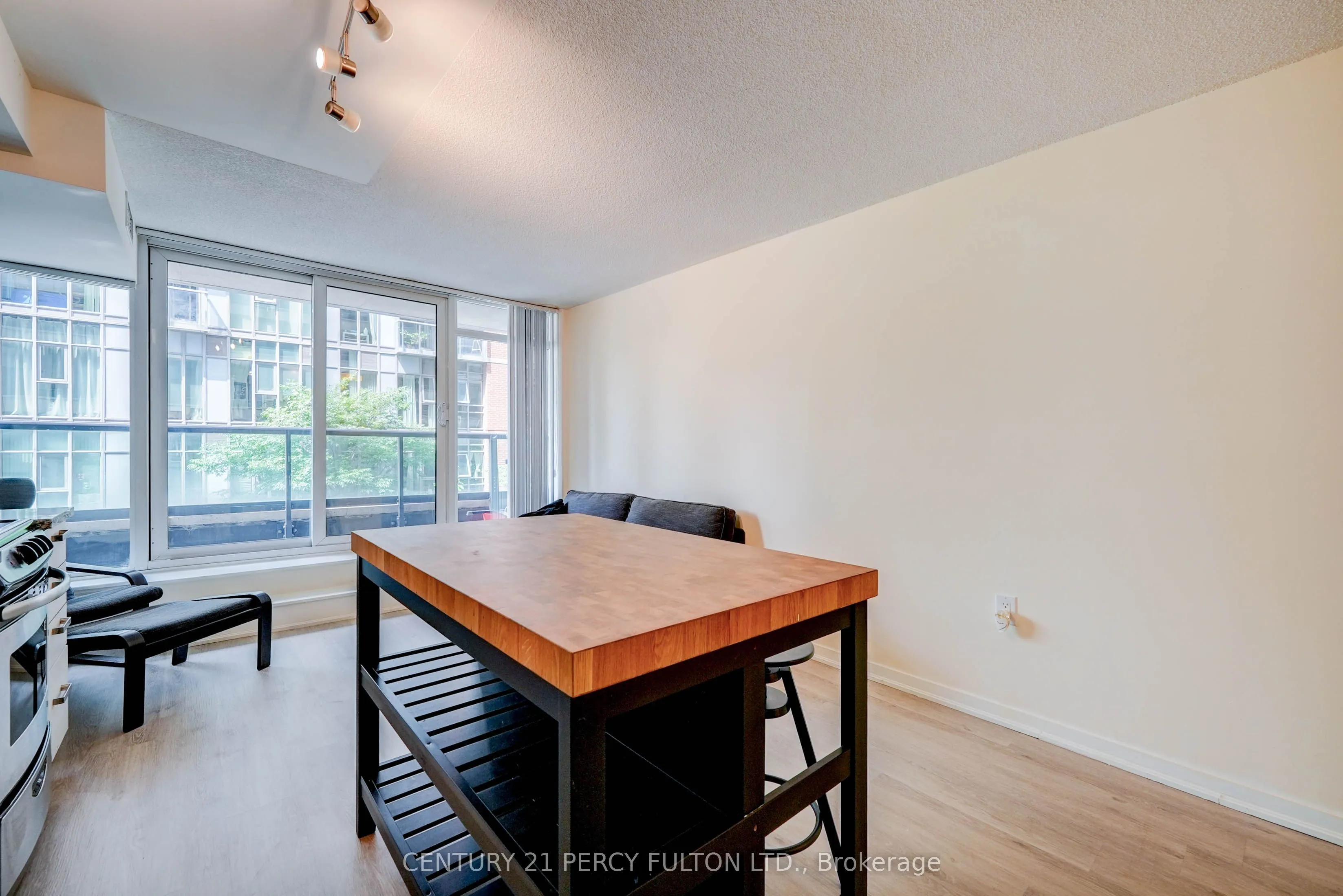 36 Lisgar Street, #209W
