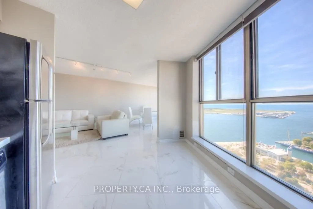 270 Queens Quay W, #3105