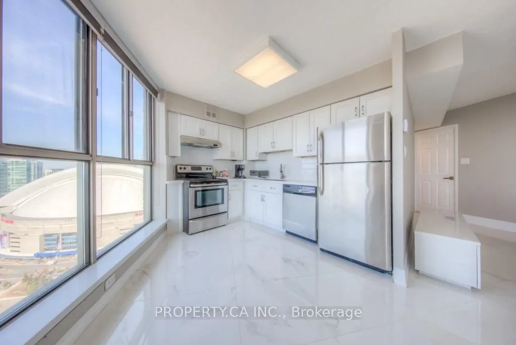 270 Queens Quay W, #3105