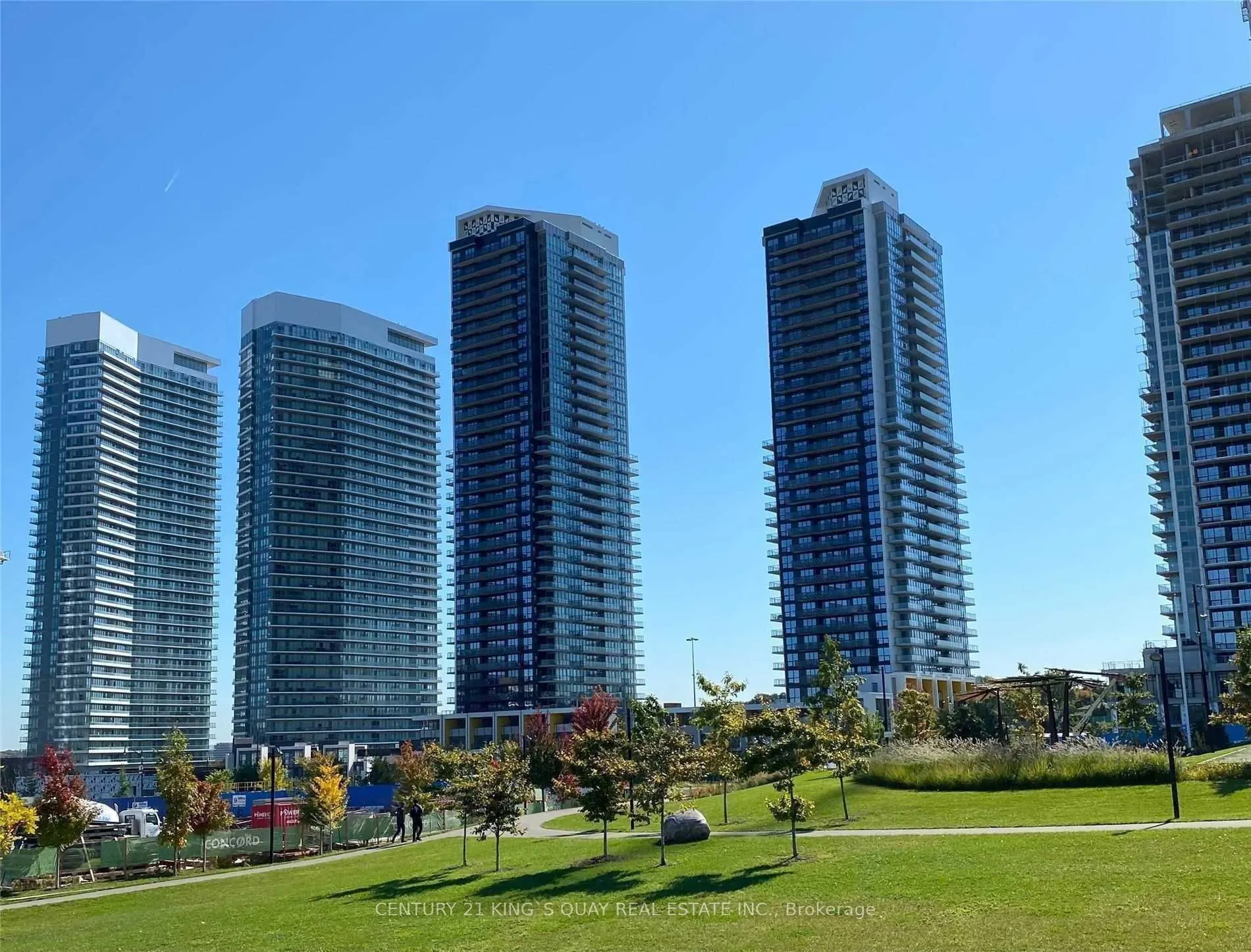 85 Mcmahon Drive, #1209