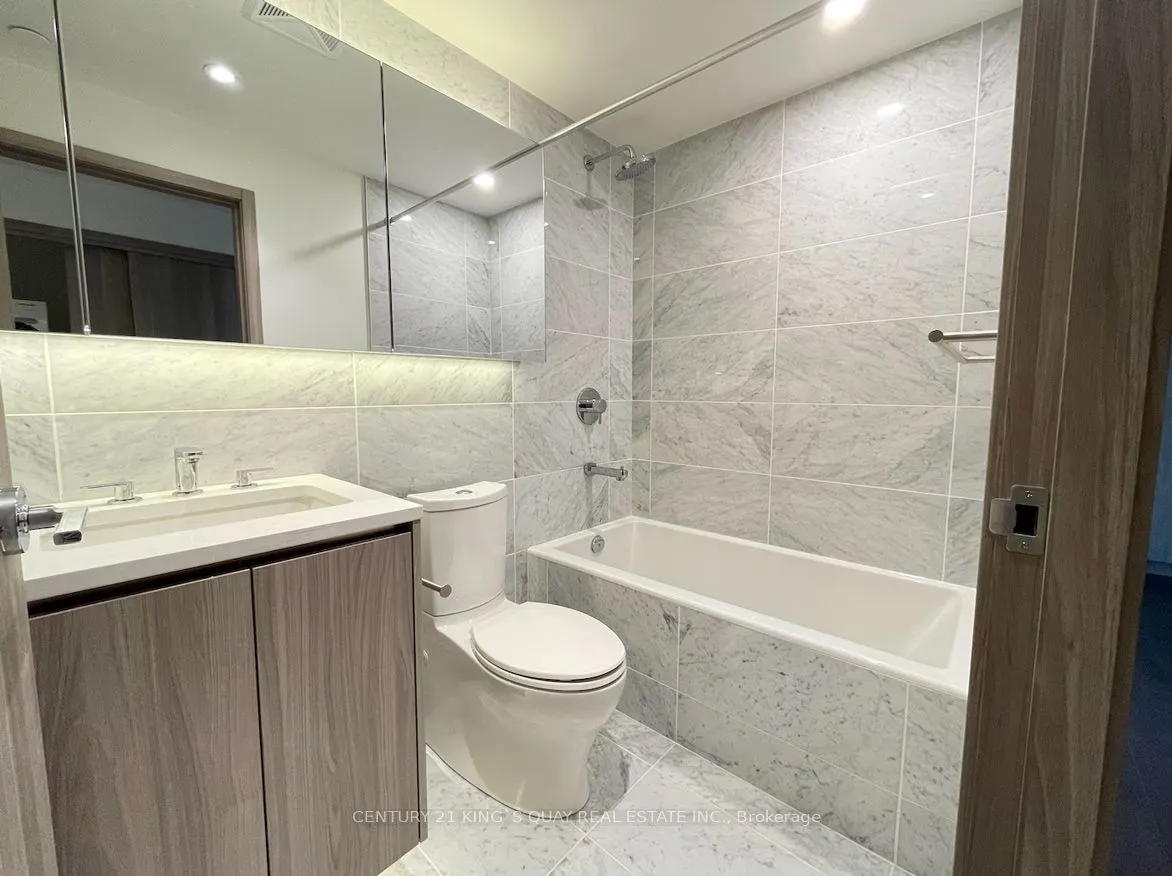 85 Mcmahon Drive, #1209