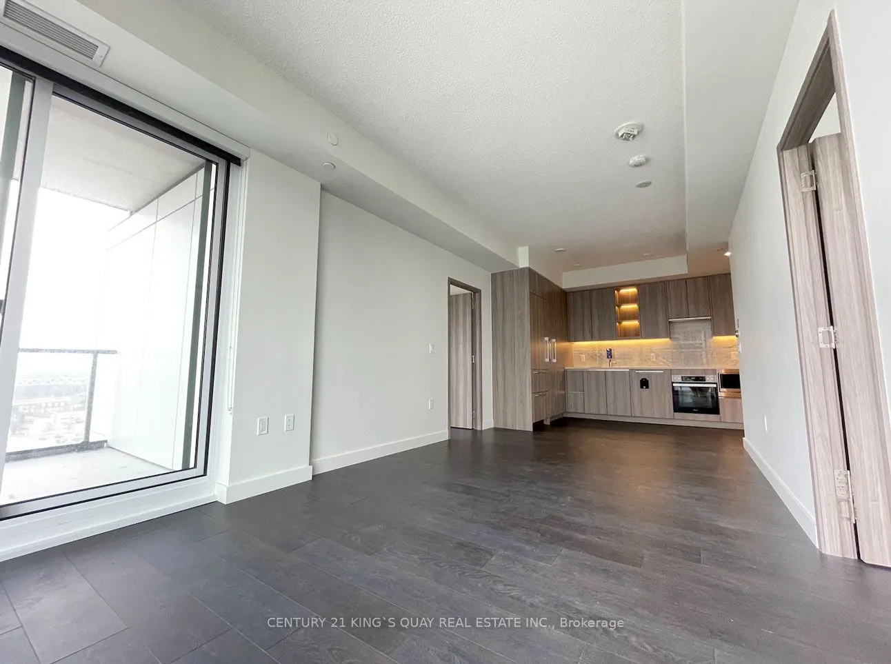 85 Mcmahon Drive, #1209