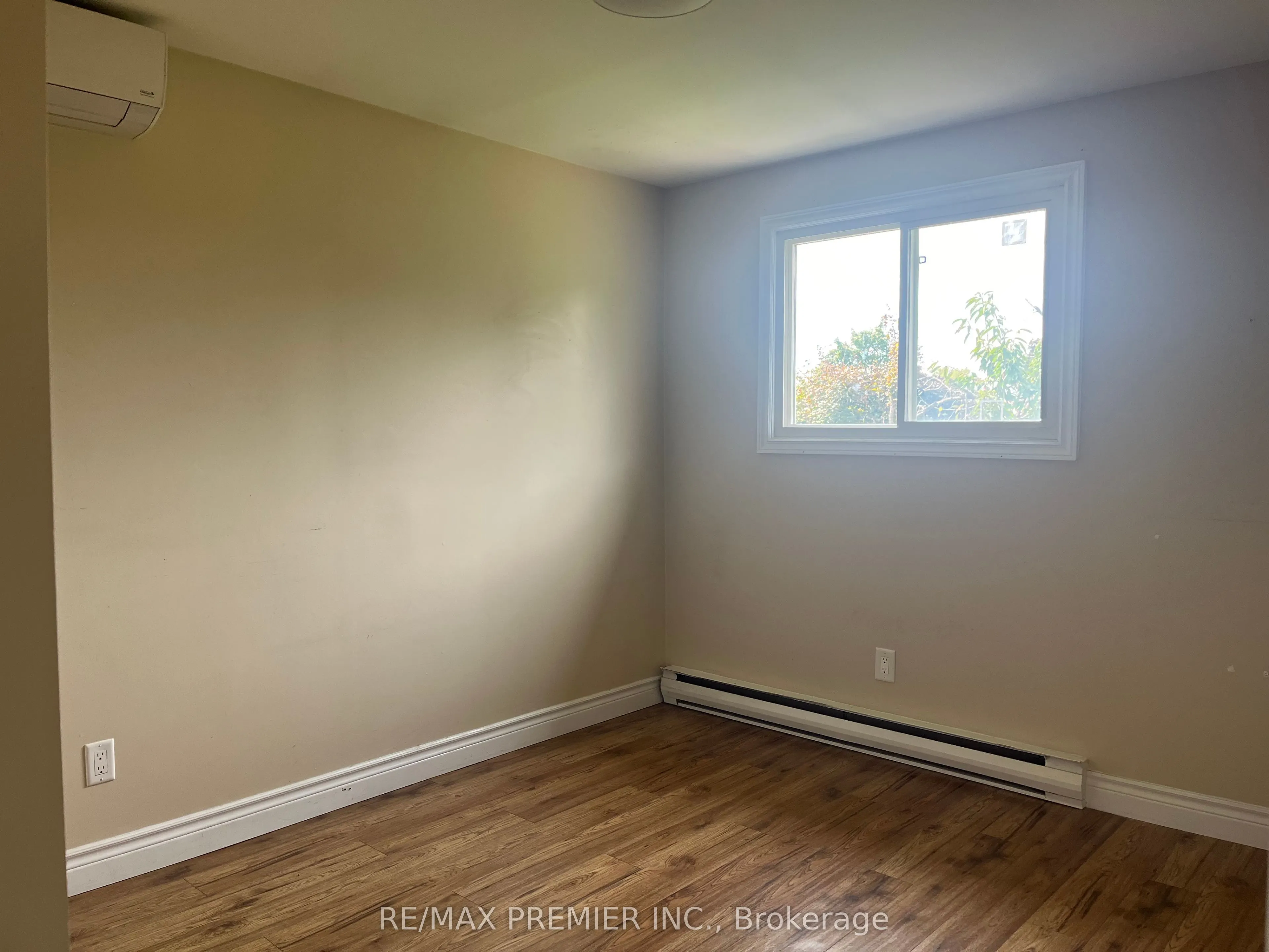82 Angus Drive, #Main
