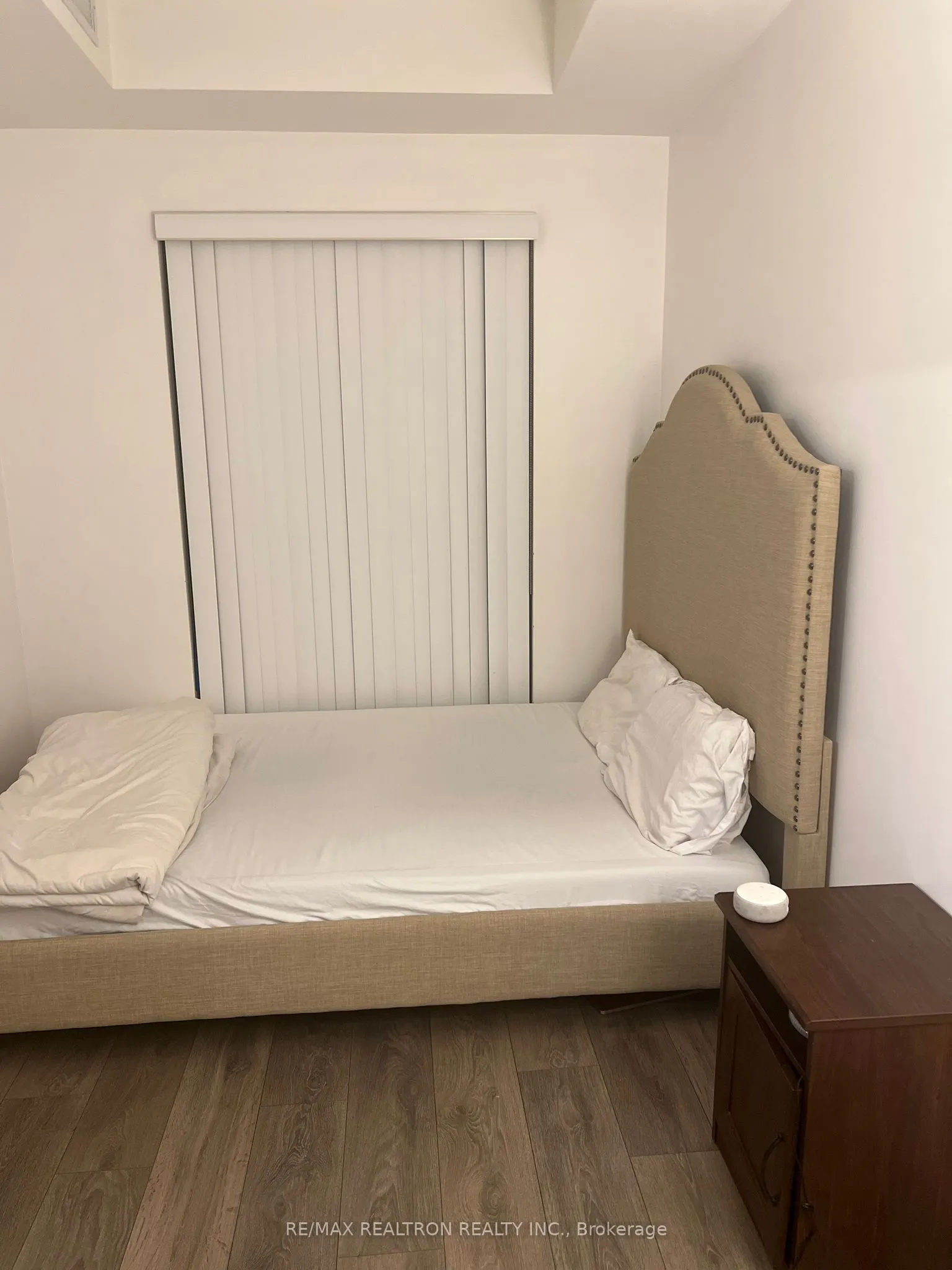 159 Dundas Street E, #3204