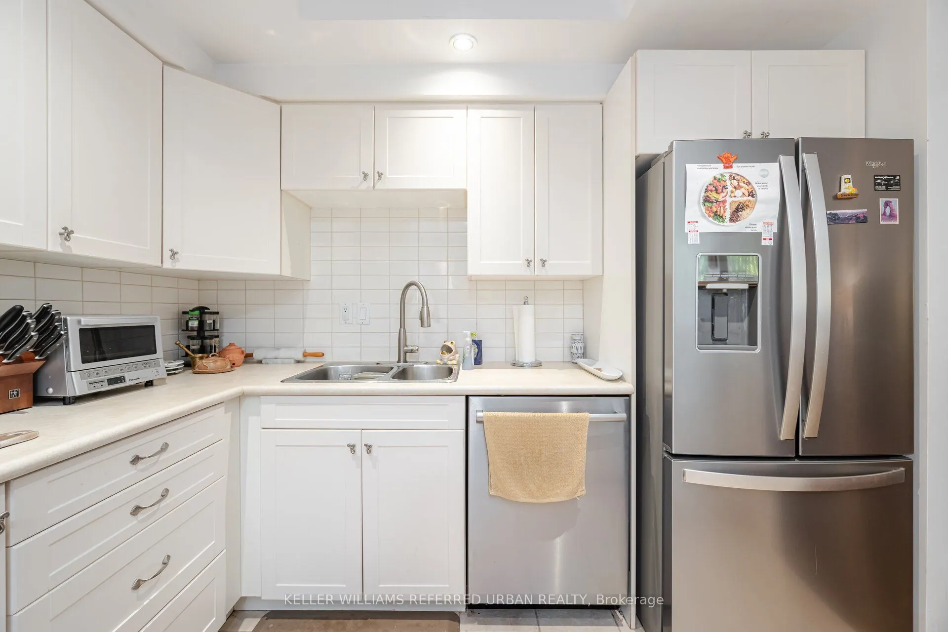 30 Glen Elm Avenue E, #109/209
