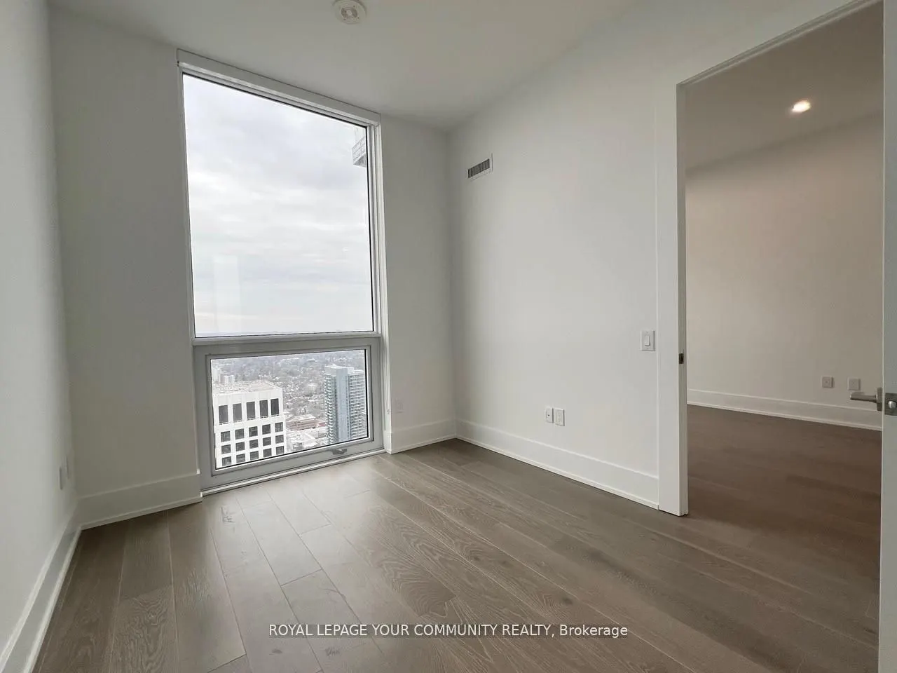 39 Roehampton Avenue, #4410