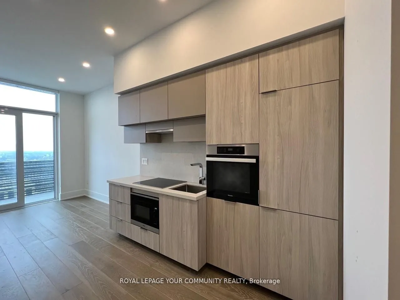39 Roehampton Avenue, #4410