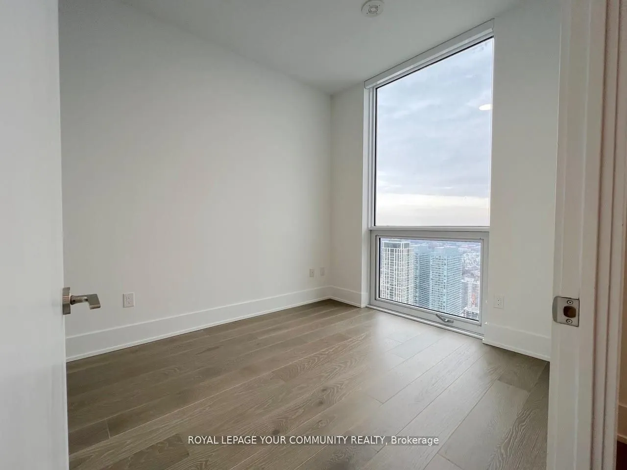 39 Roehampton Avenue, #4410
