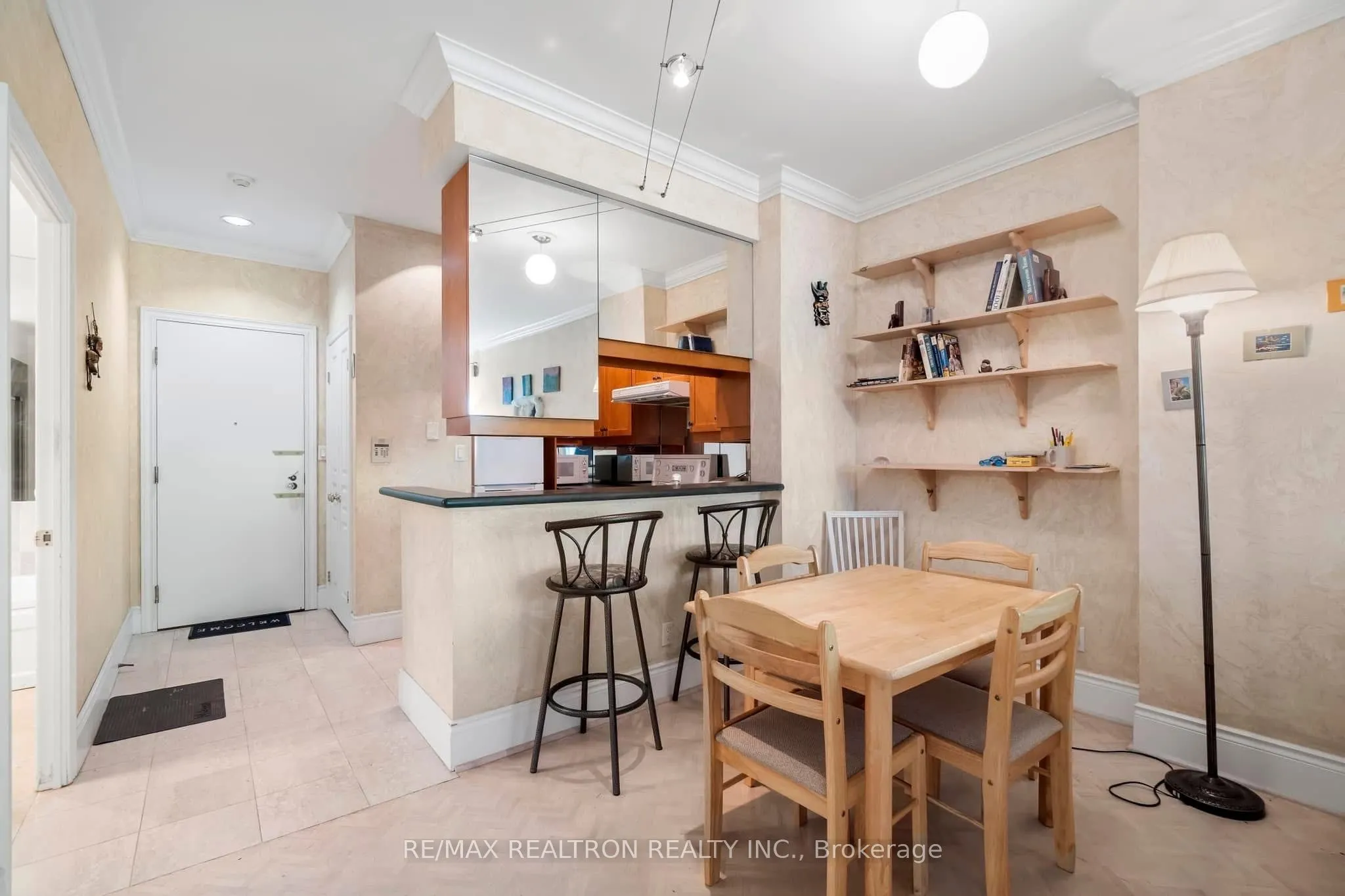 102 Bloor Street, #608