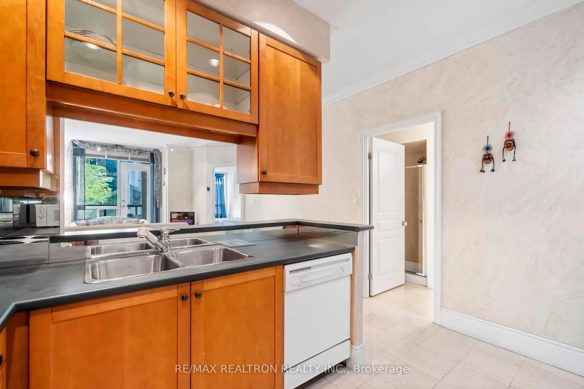 102 Bloor Street, #608