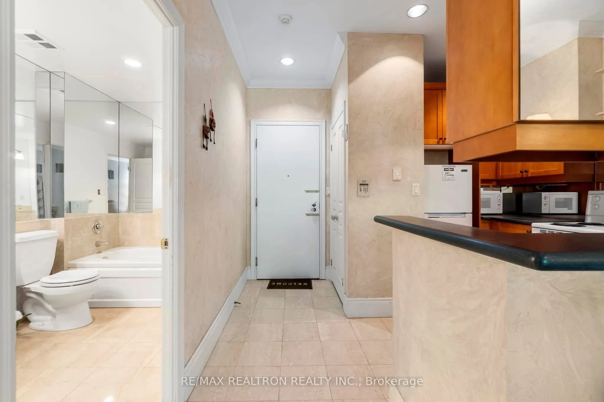 102 Bloor Street, #608