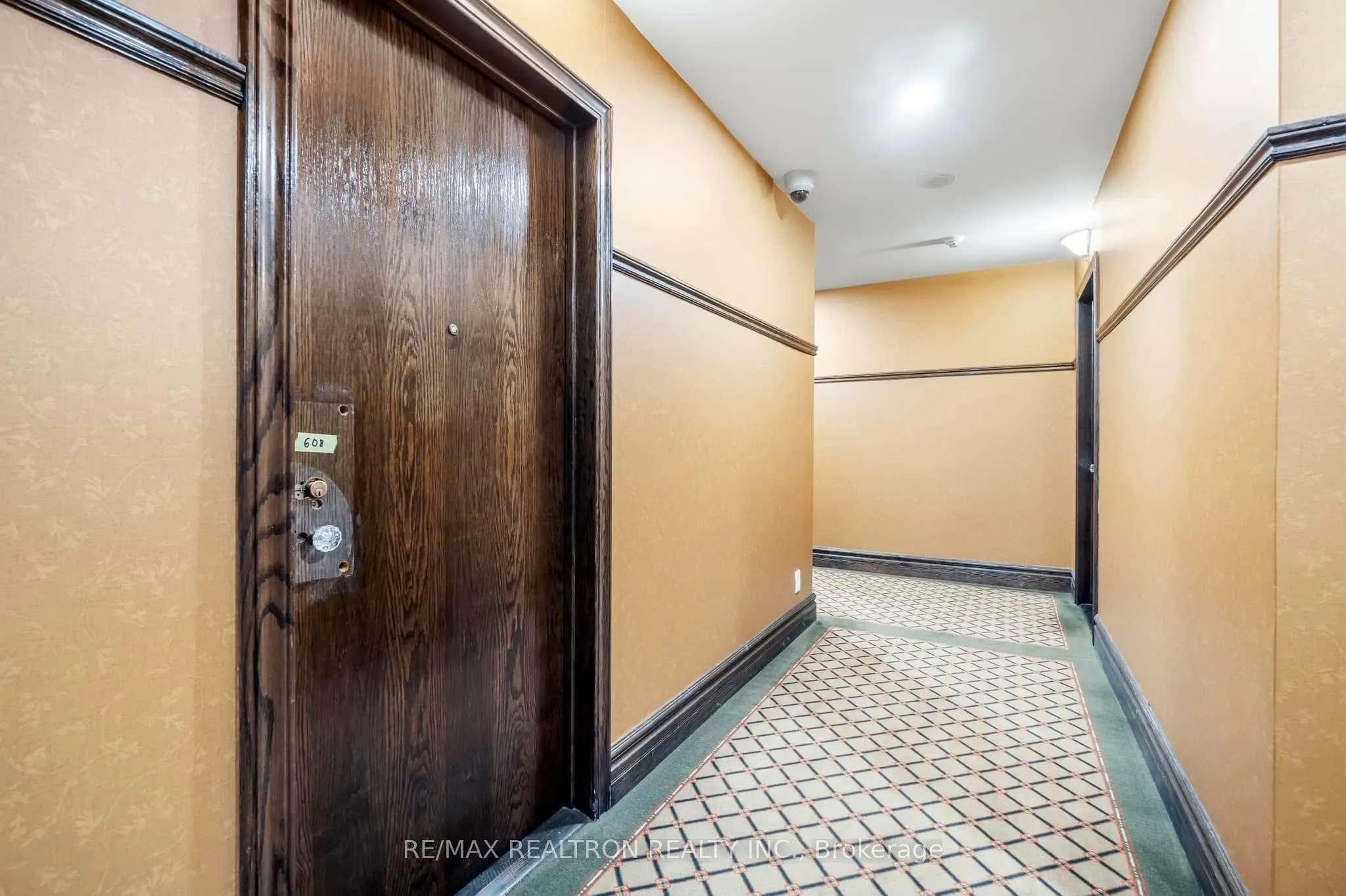 102 Bloor Street, #608