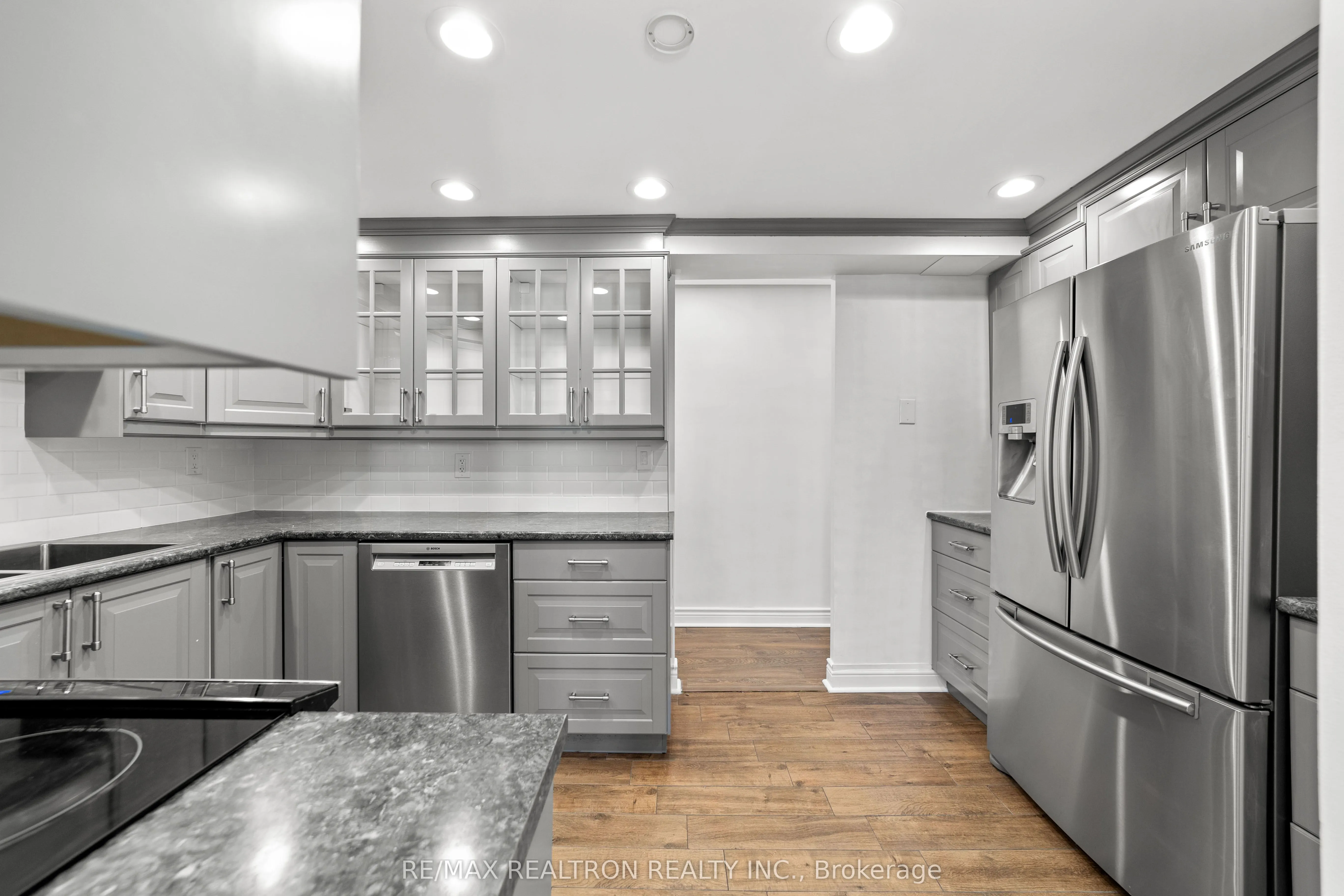 130 Neptune Drive, #702