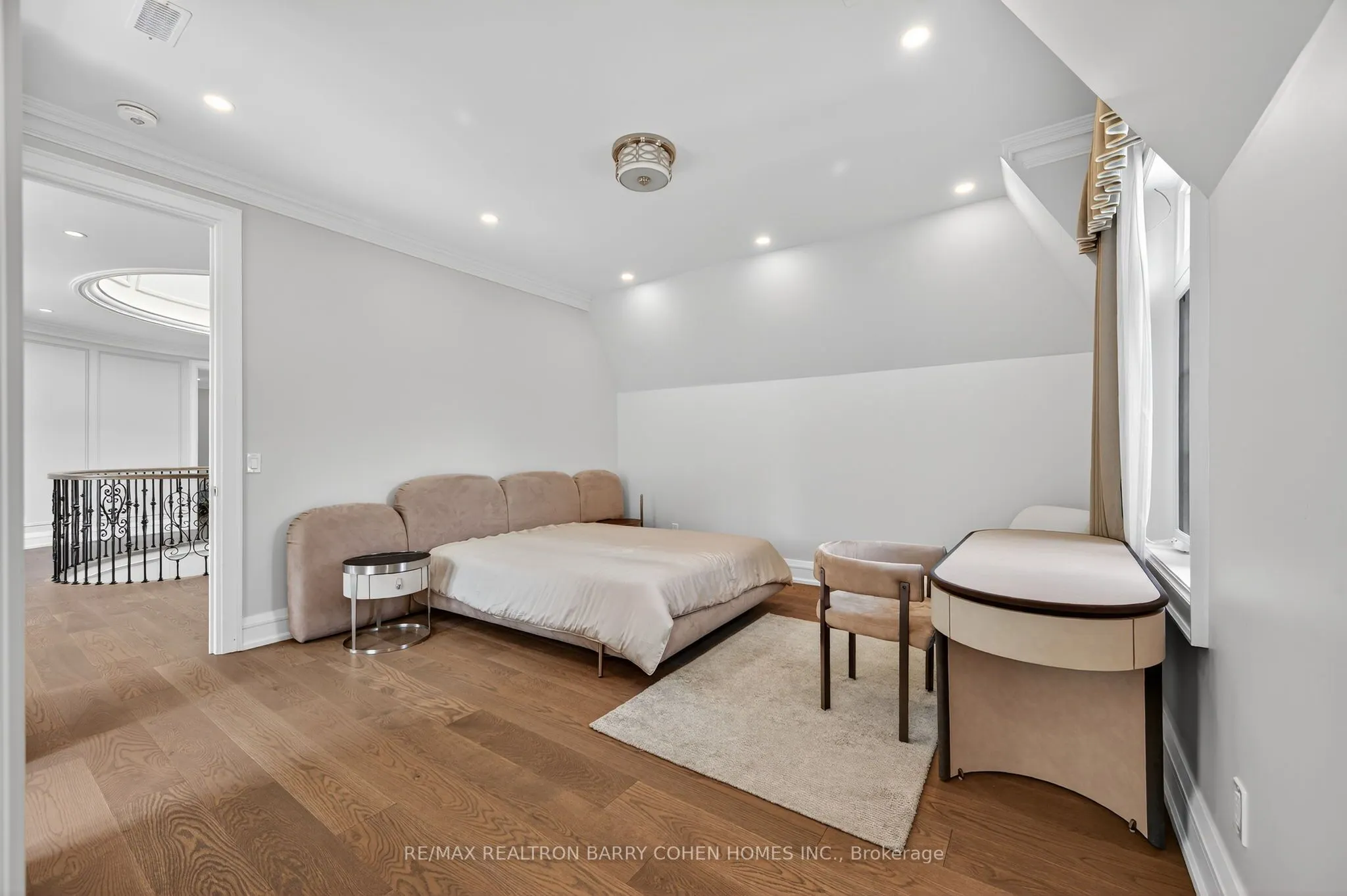 18 Suncrest Drive
