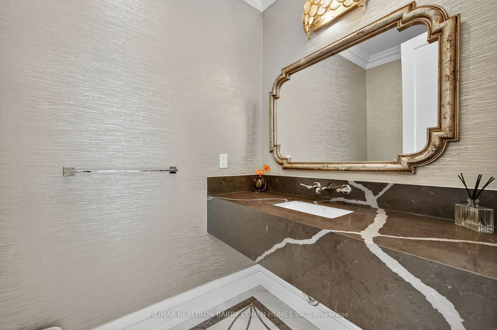 18 Suncrest Drive