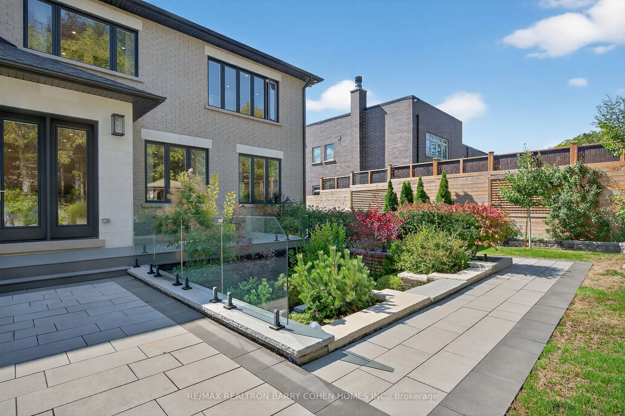 18 Suncrest Drive