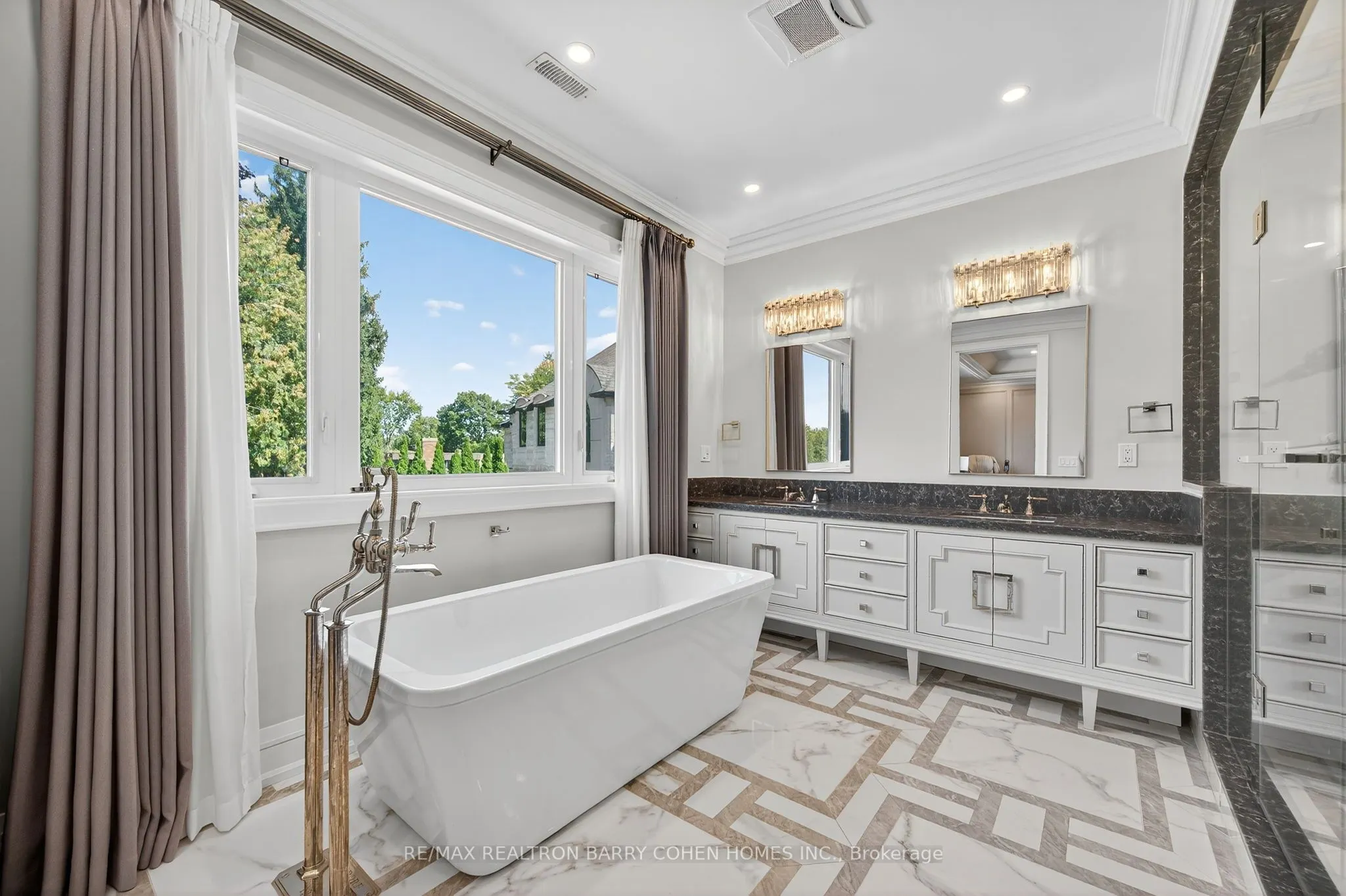 18 Suncrest Drive